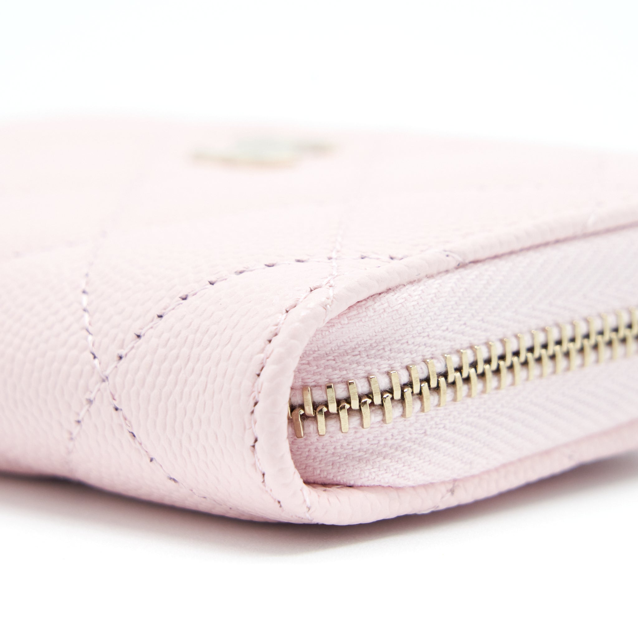 Chanel Zip Card Holder Caviar Light Pink L