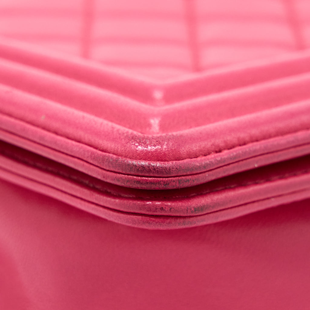 Chanel Medium Boy Bag Lambskin Pink