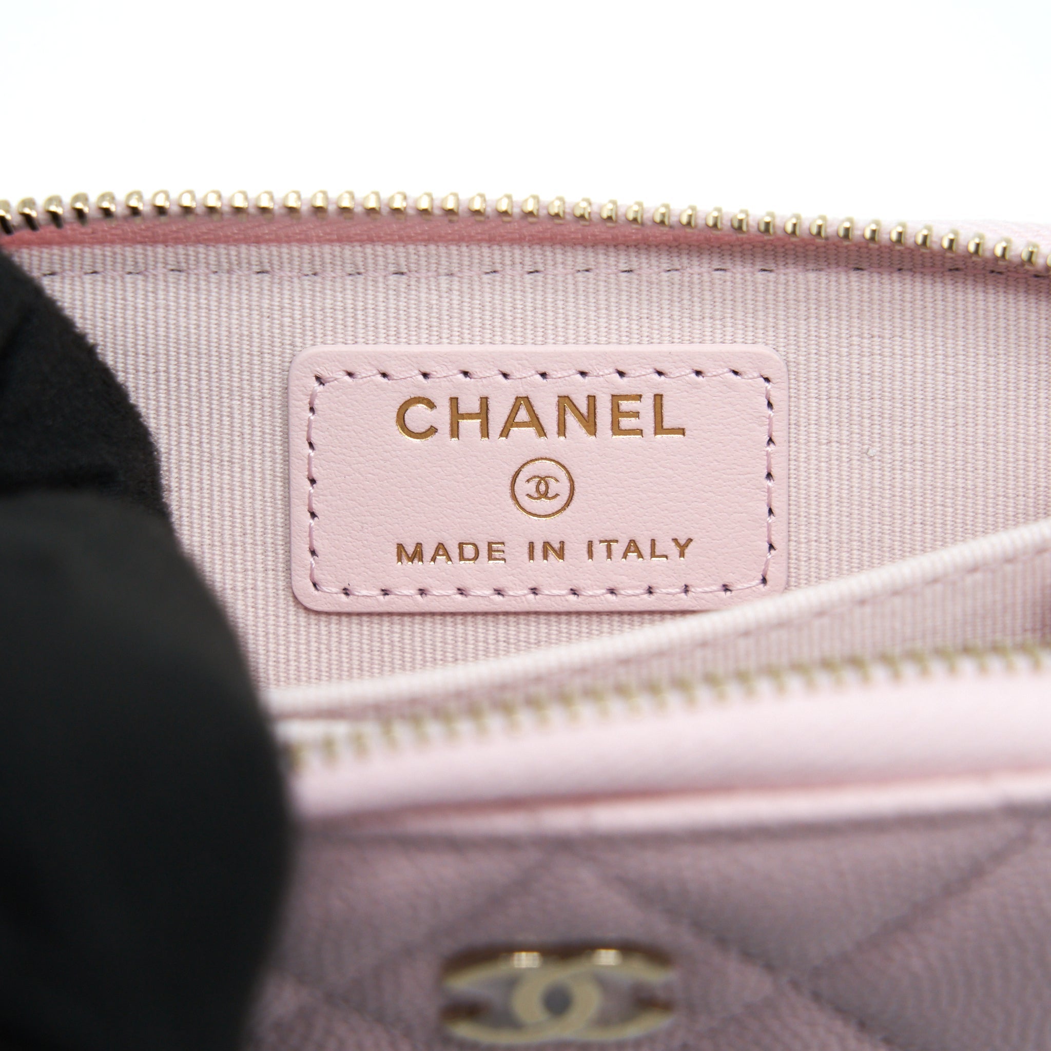 Chanel Zip Card Holder Caviar Light Pink L