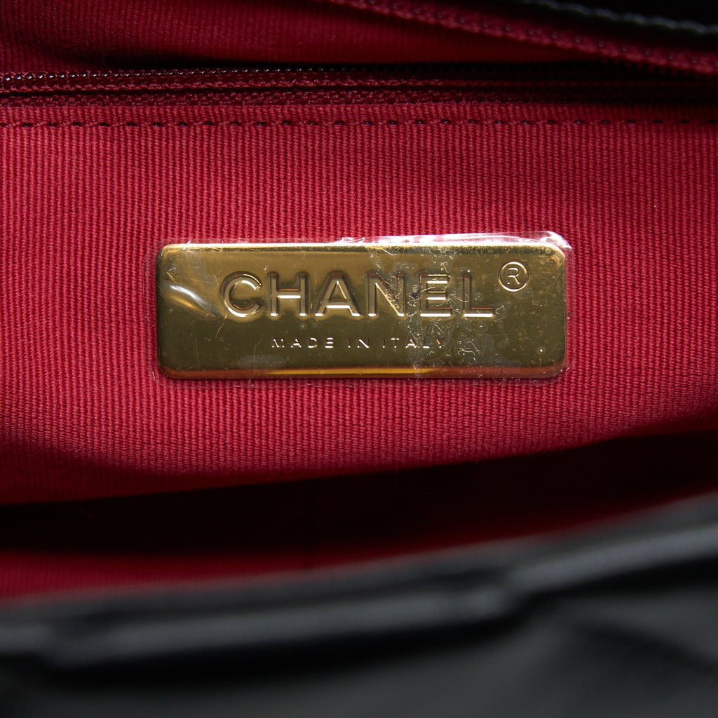 Chanel Small 19 Bag Lambskin Black With Multicolour Hardware
