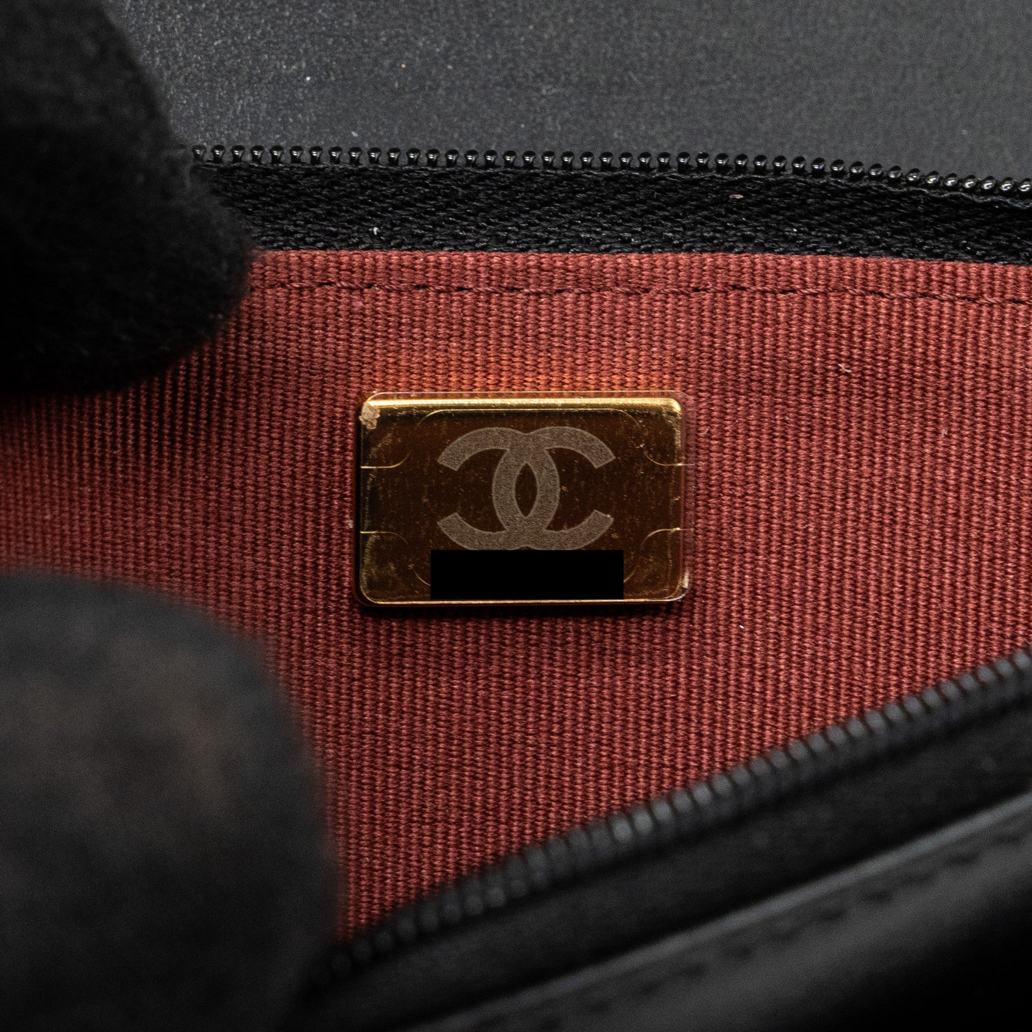 Chanel 24C gold Crush wallet on chain calfskin black  (microchip)