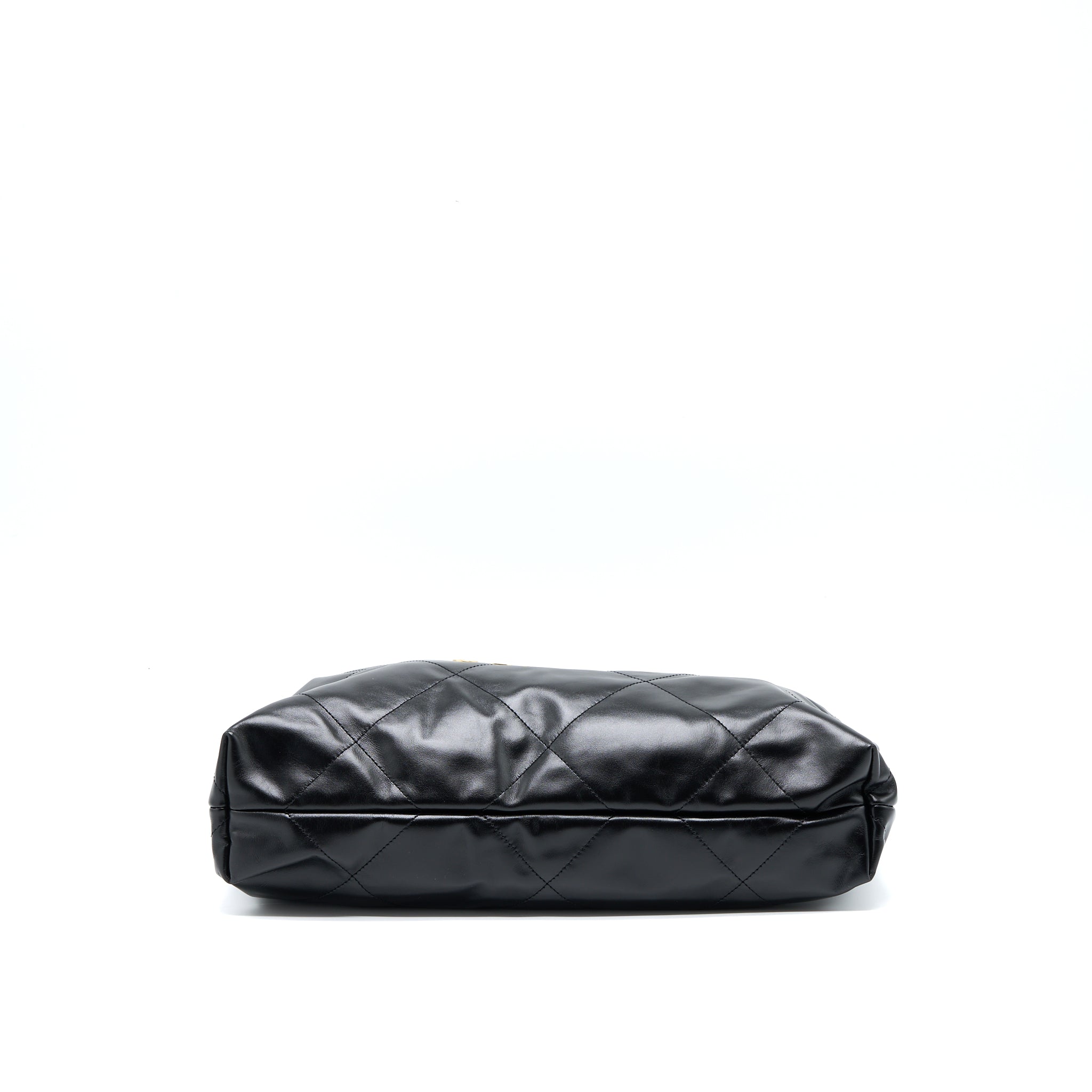 Chanel Medium 22 Bag Shiny Calfskin Black  (Microchip)