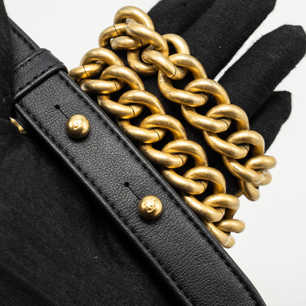 Chanel Small Boy Bag Calfskin Black  (microchip)