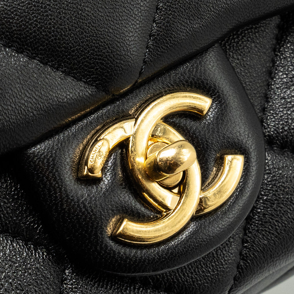 Chanel Giant Chain Quilted large flap bag lambskin black  (microchip)