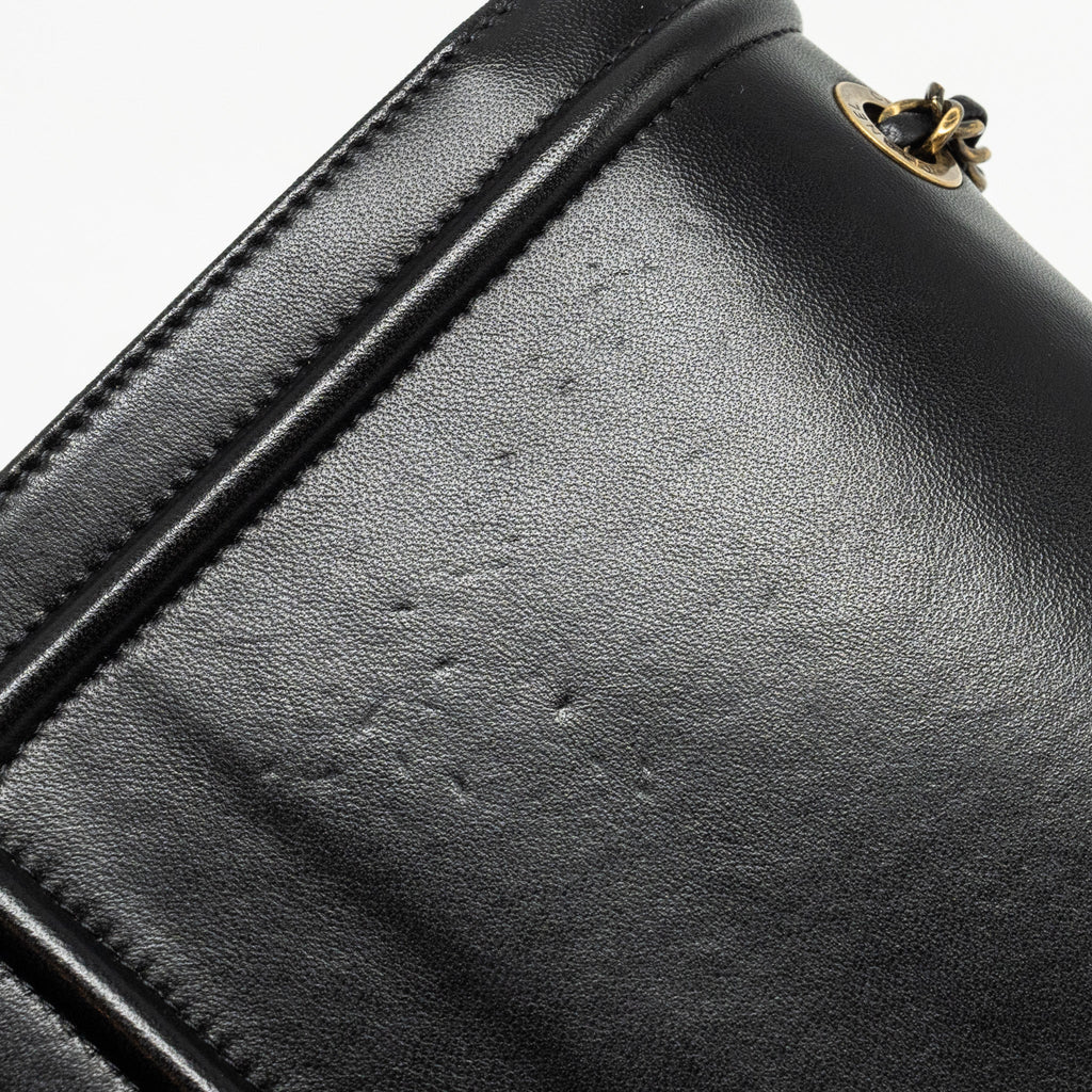 Chanel CC logo square flap bag lambskin black
