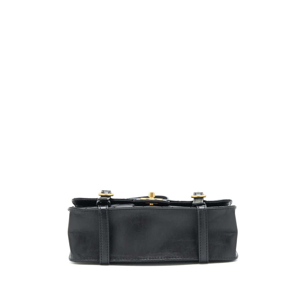 Chanel 21B Messenger Bag Calfskin Black