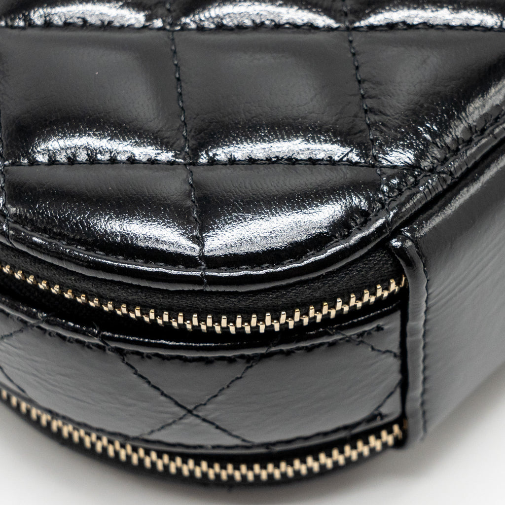 Chanel 22B Top Handle Mini Round Vanity Case With Chain Shiny Lambskin Black L (Microchip)