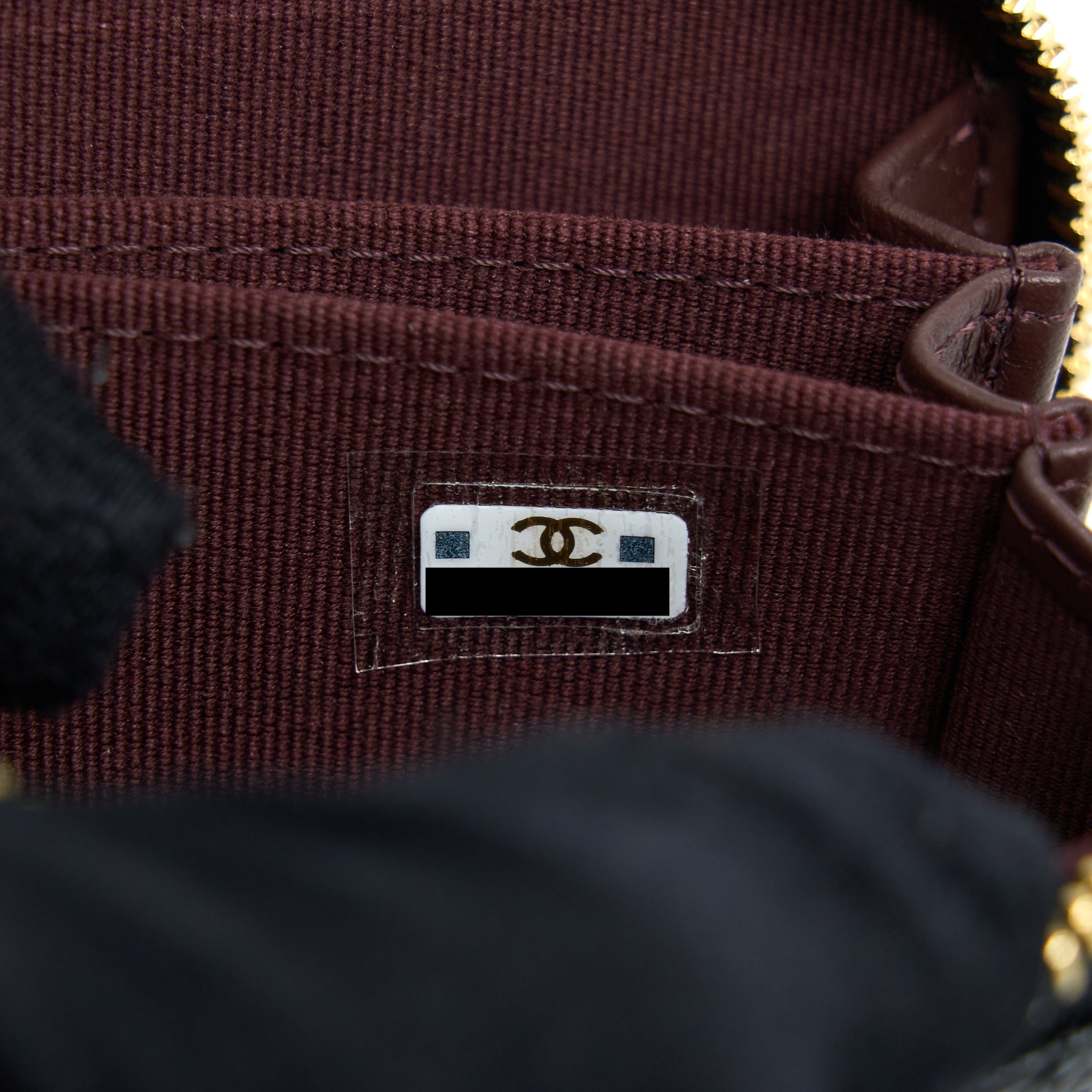 Chanel Zip Small Card Holder Caviar black