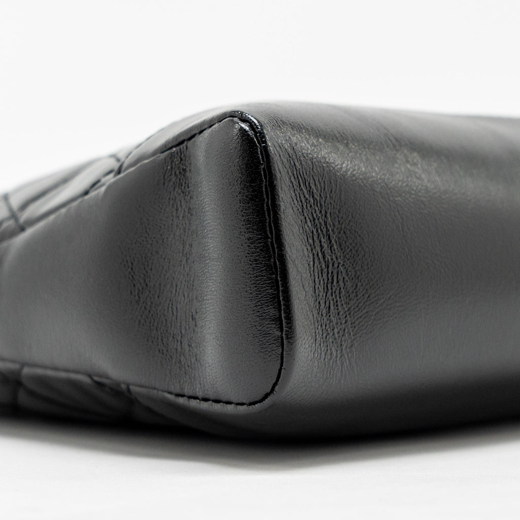 Chanel Mini 31 bag Shiny Calfskin Black L (Microchip)