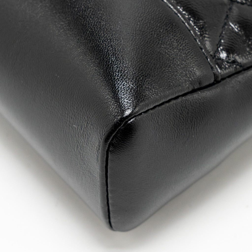 Chanel Mini 31 bag Shiny Calfskin Black L (Microchip)