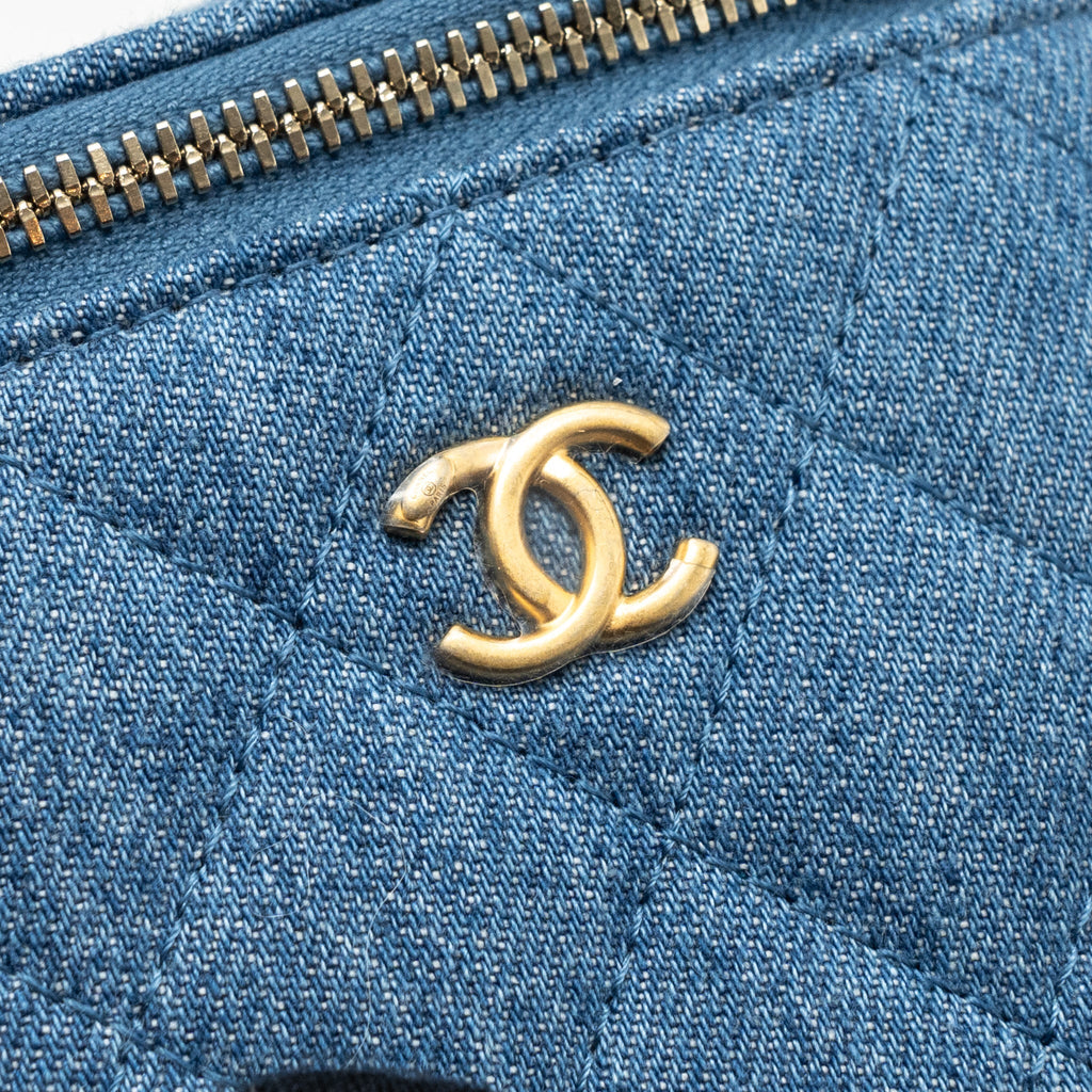 Chanel Pearl Crush Mini Vanity Case Denim Blue Brushed