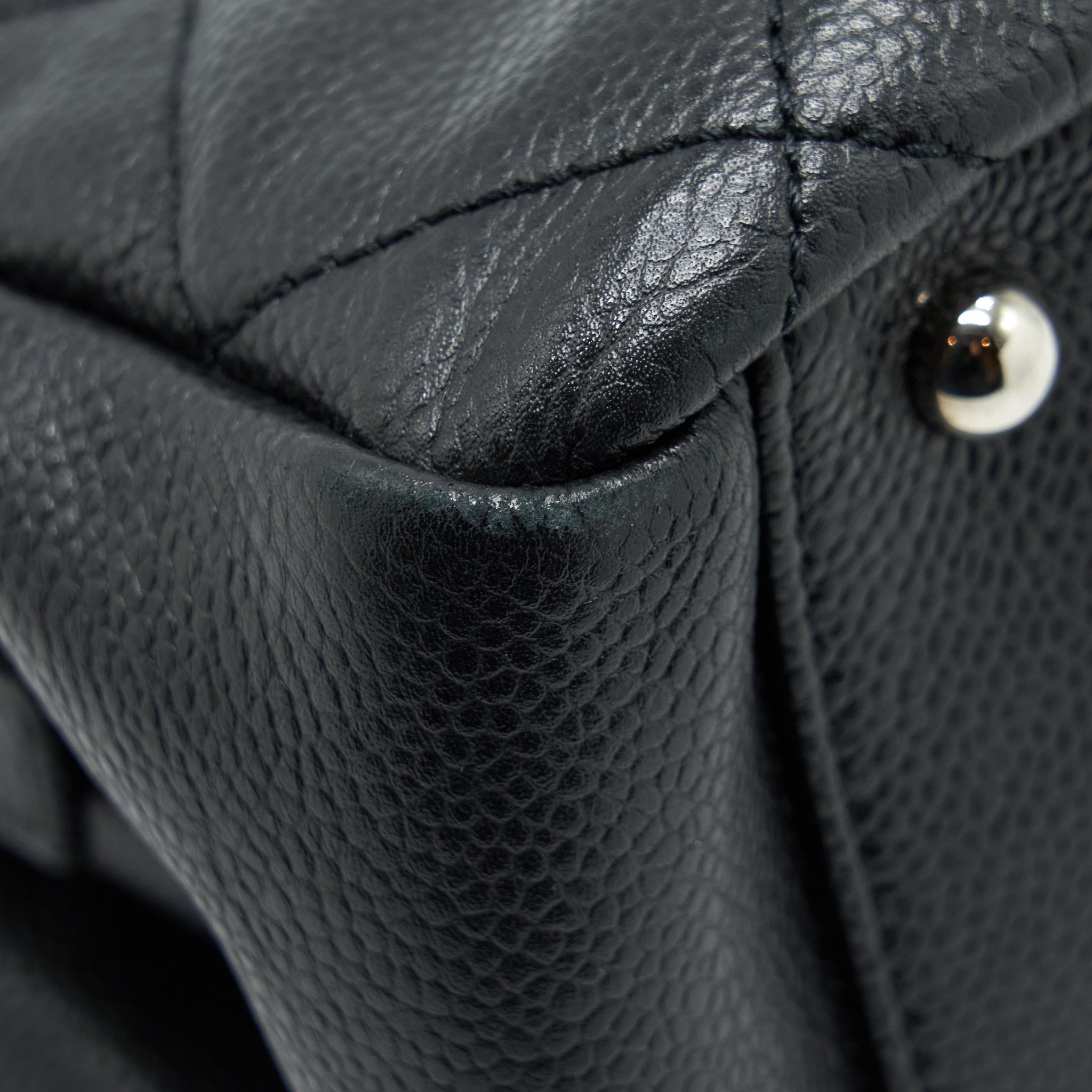 Chanel CC Logo Tote Bag Caviar Black