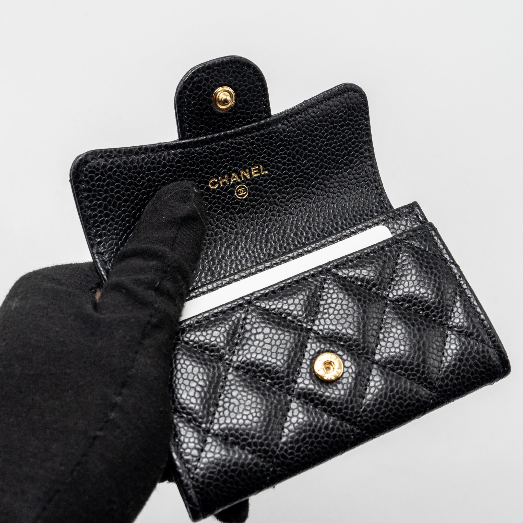 Chanel classic flap card holder caviar black   (microchip)