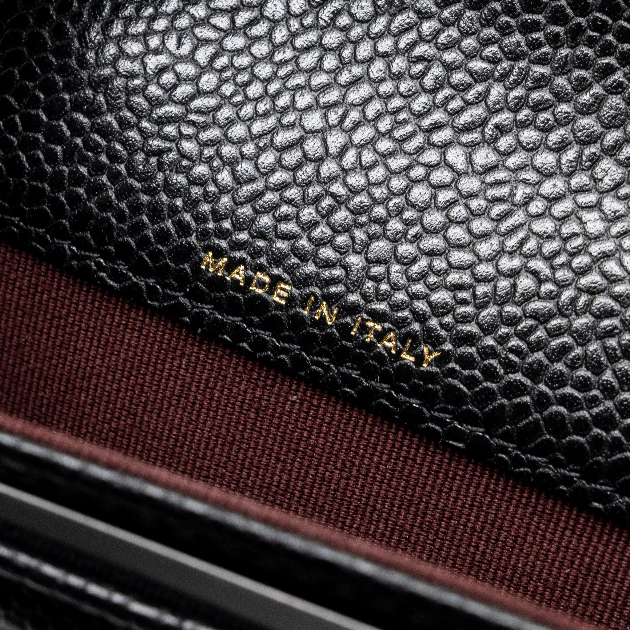 Chanel classic flap card holder caviar black   (microchip)