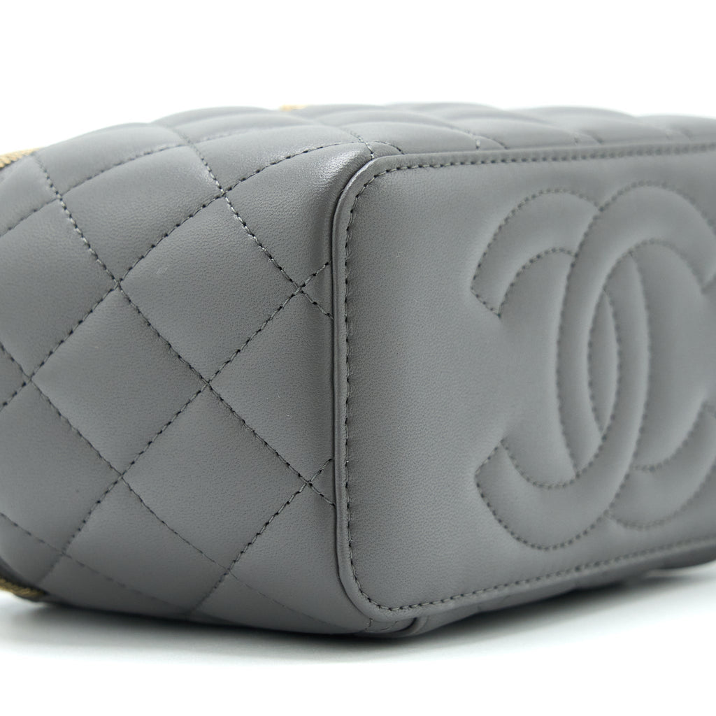 Chanel 22A Top Handle Long Vanity With Chain Grey
