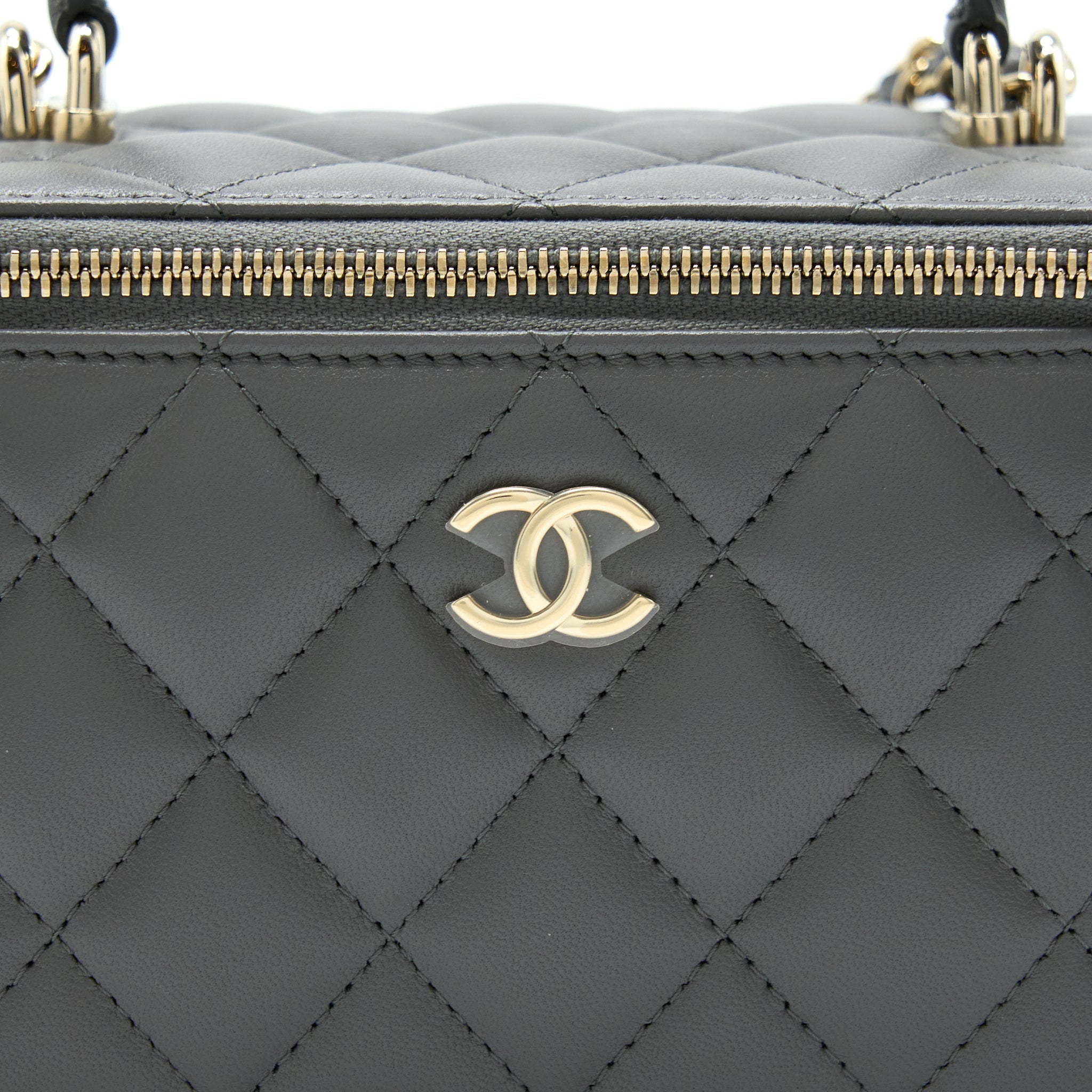 Chanel 22A Top Handle Long Vanity With Chain Grey