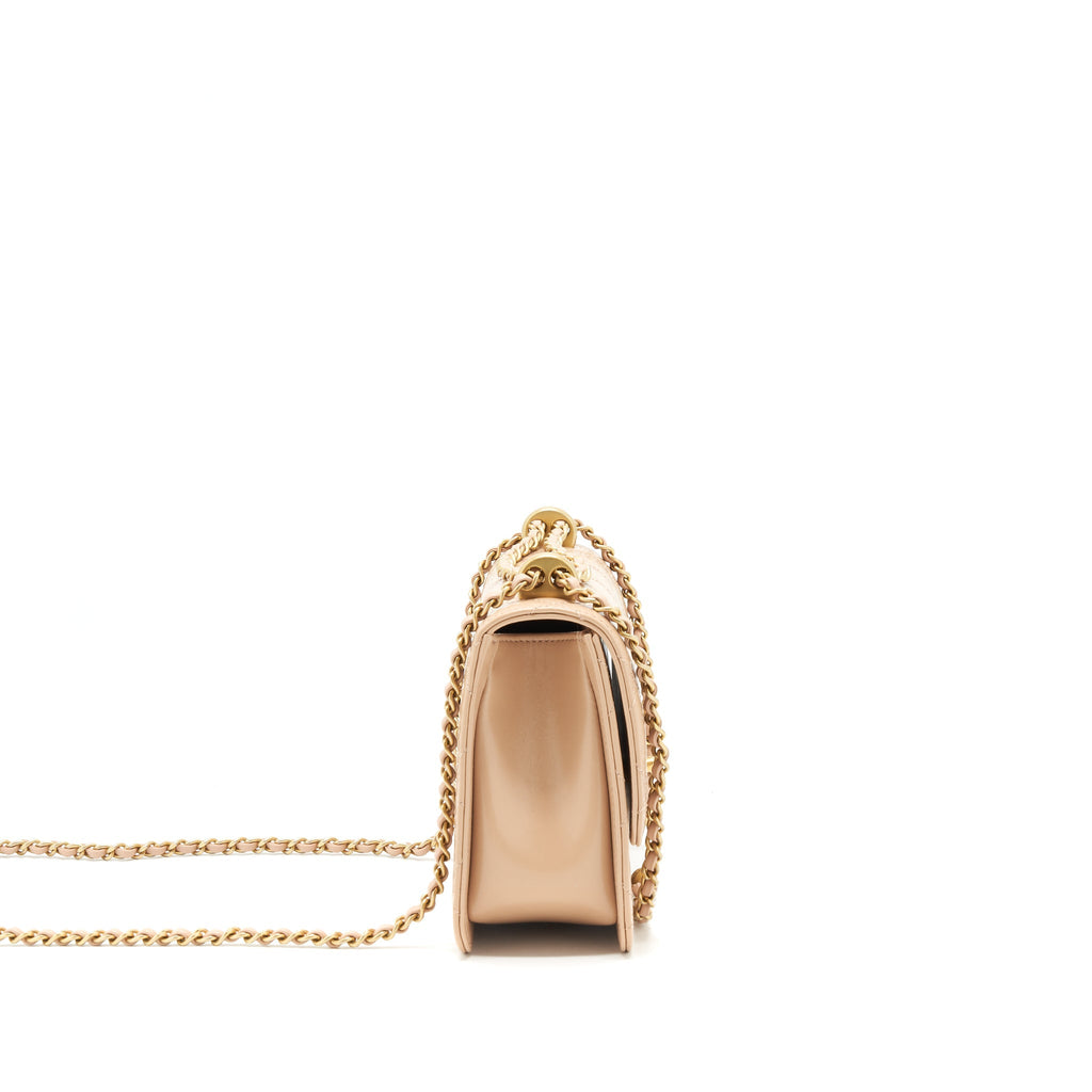 Chanel 21A Gold Crush Flap Bag Calfskin beige