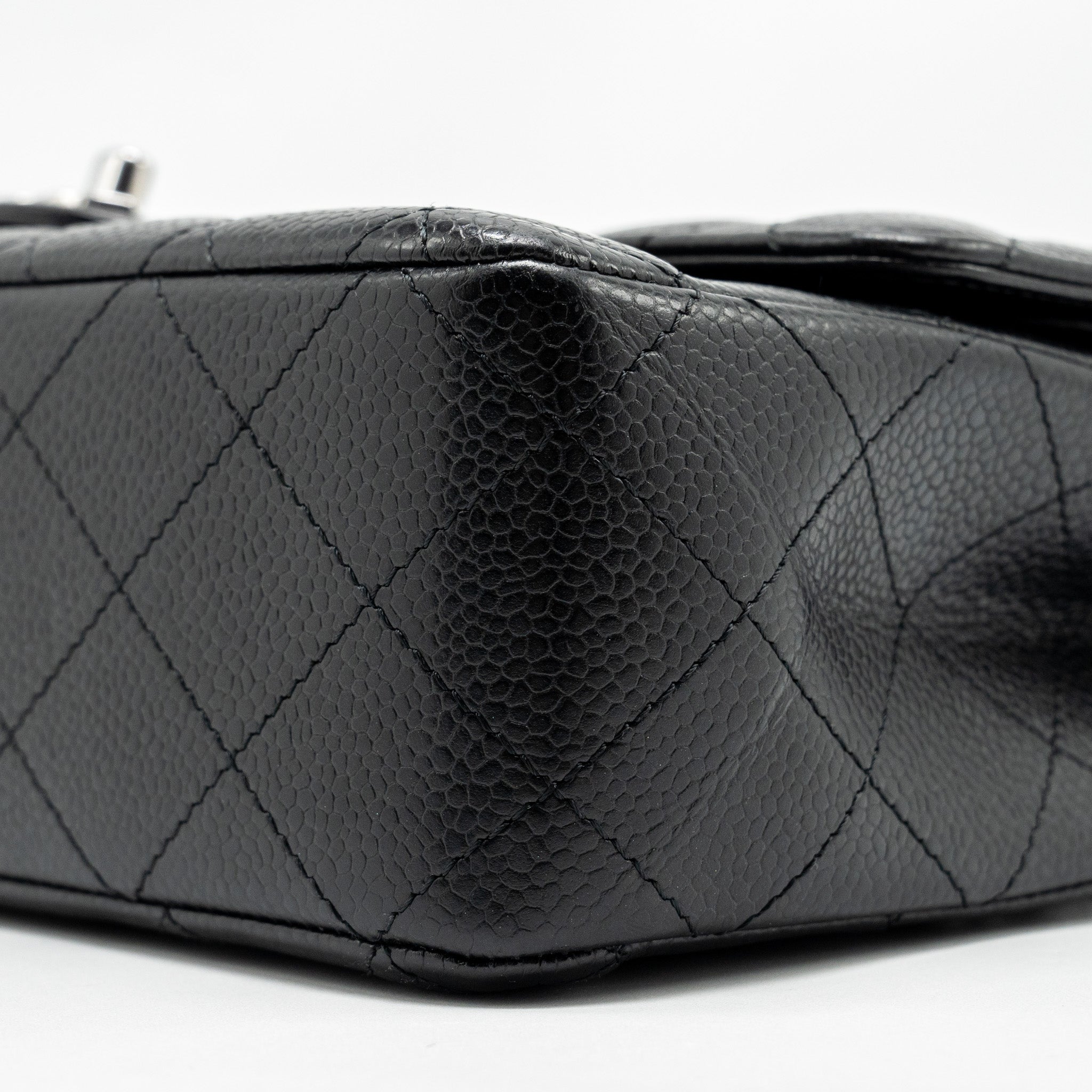 Chanel Medium Classic Double Flap Bag CAVIAR Black  (Microchip)