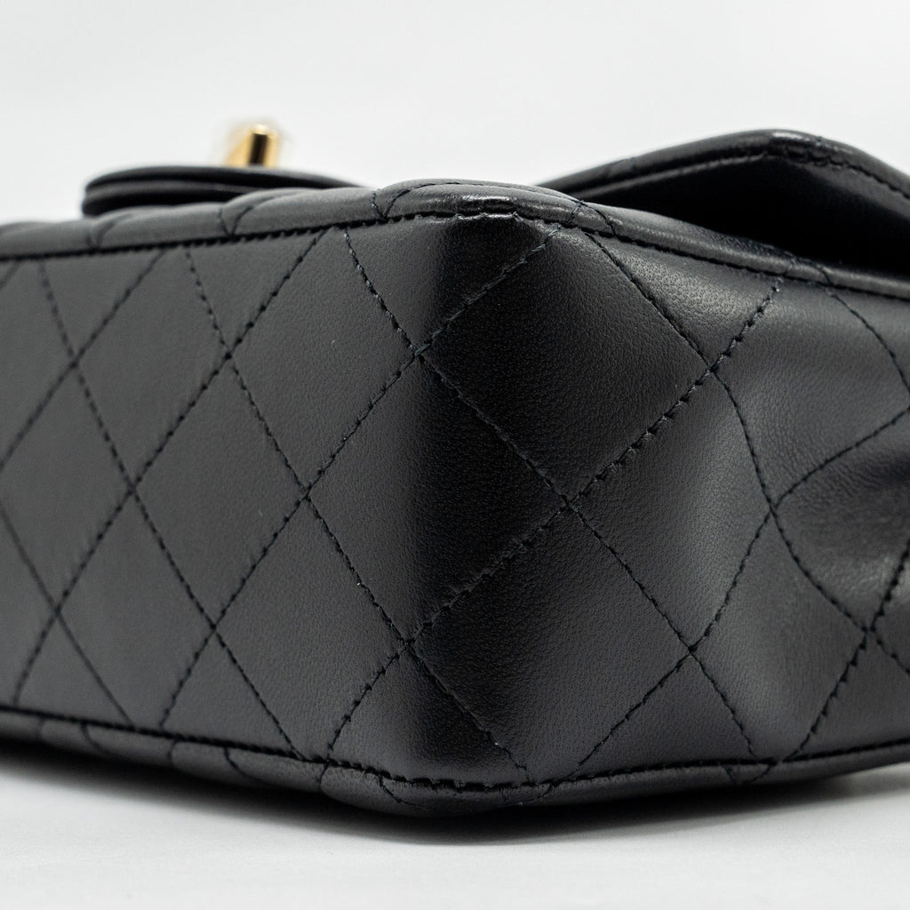 Chanel Mini Rectangular Flap Bag Lambskin Black L (microchip)