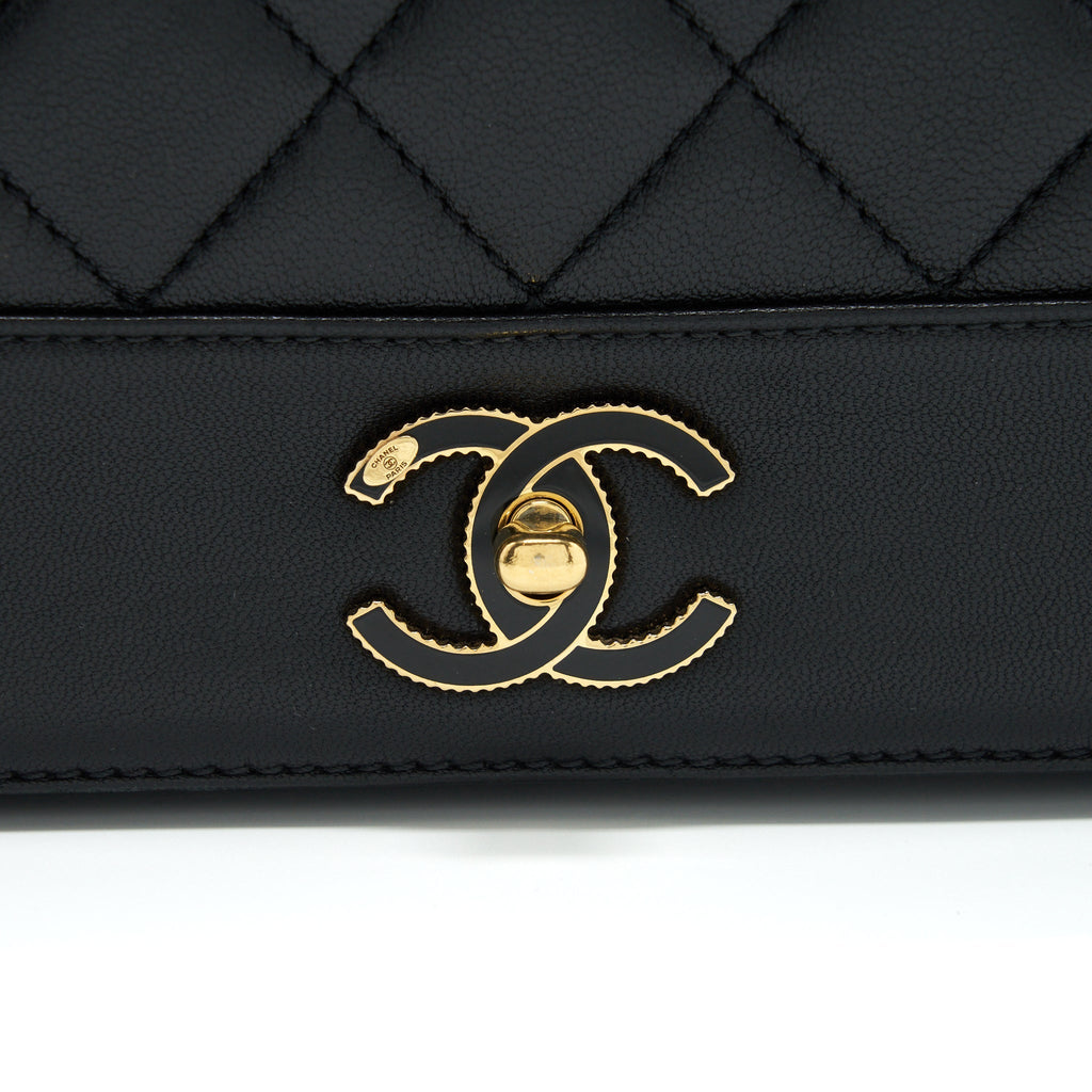 Chanel CC Logo Flap Bag Lambskin Black