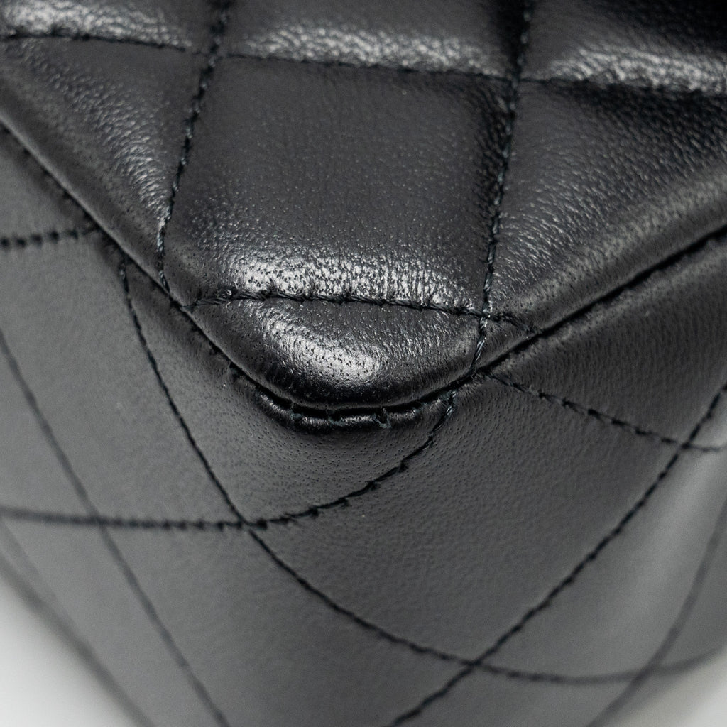 Chanel Mini Rectangular Flap Bag Lambskin Black L (microchip)