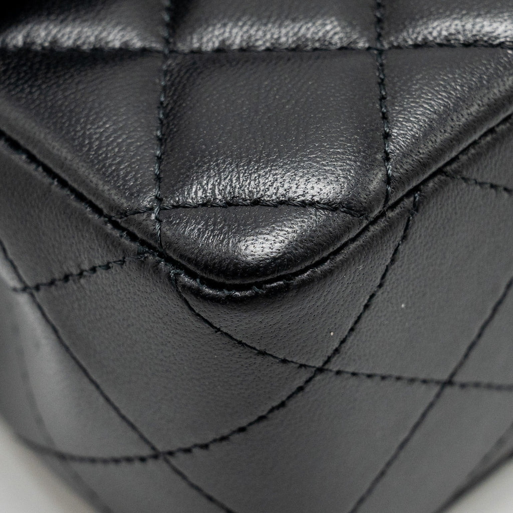 Chanel Mini Rectangular Flap Bag Lambskin Black L (microchip)