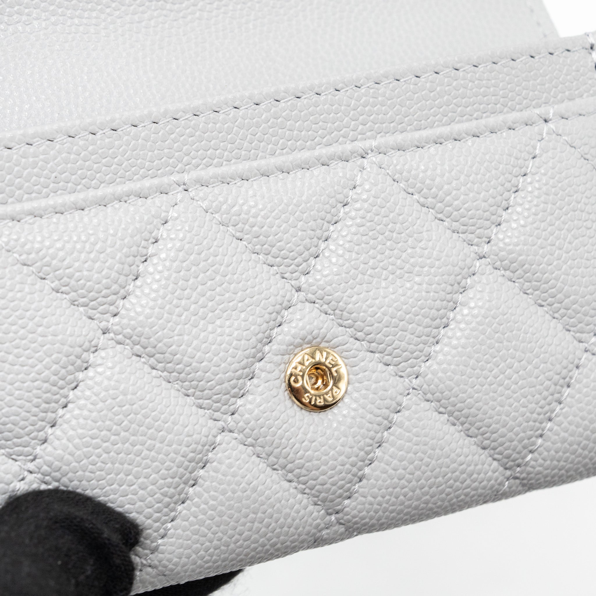 Chanel Classic Flap Card Holder Caviar Light Grey L