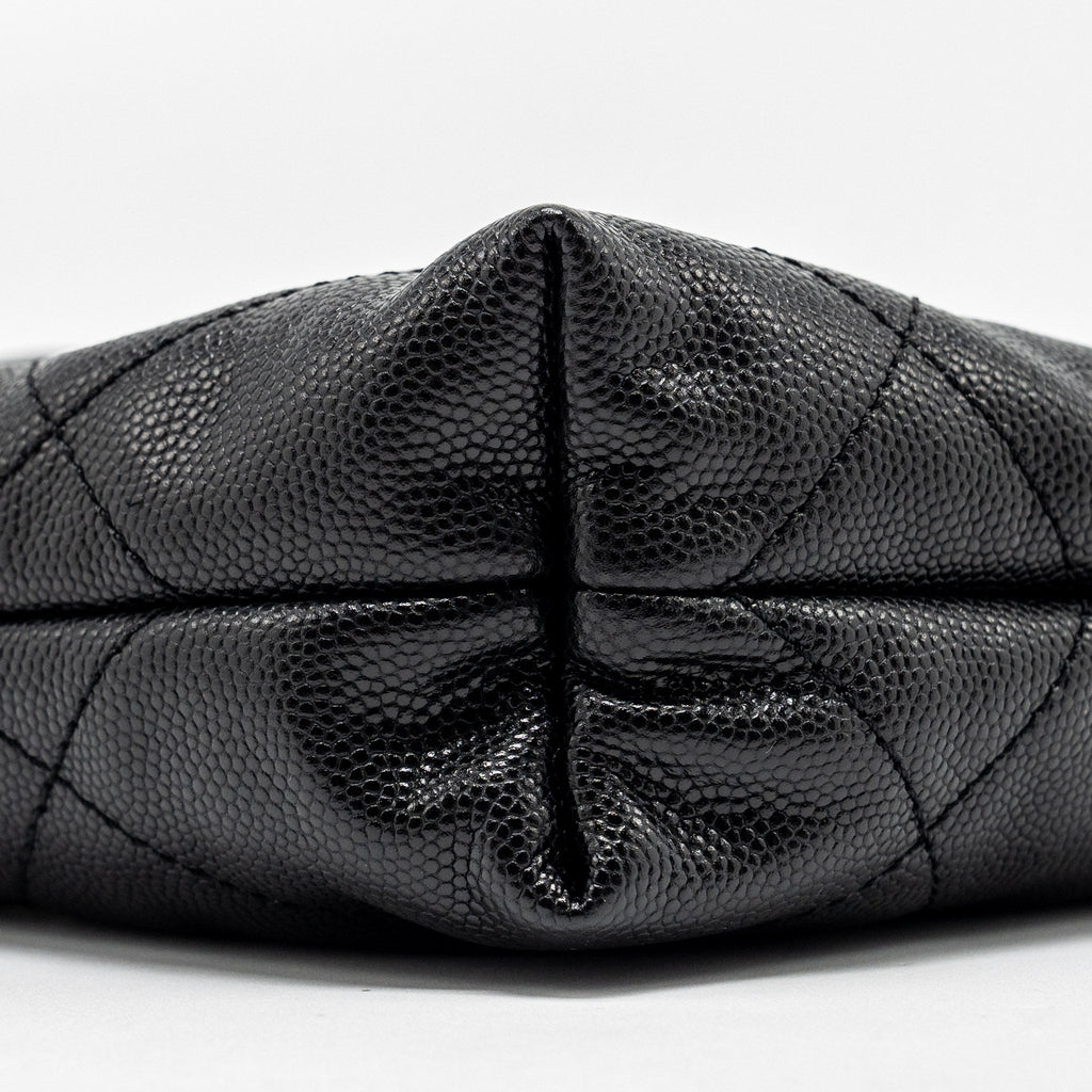 Chanel Mini 22 Bag Caviar Black  (Microchip)