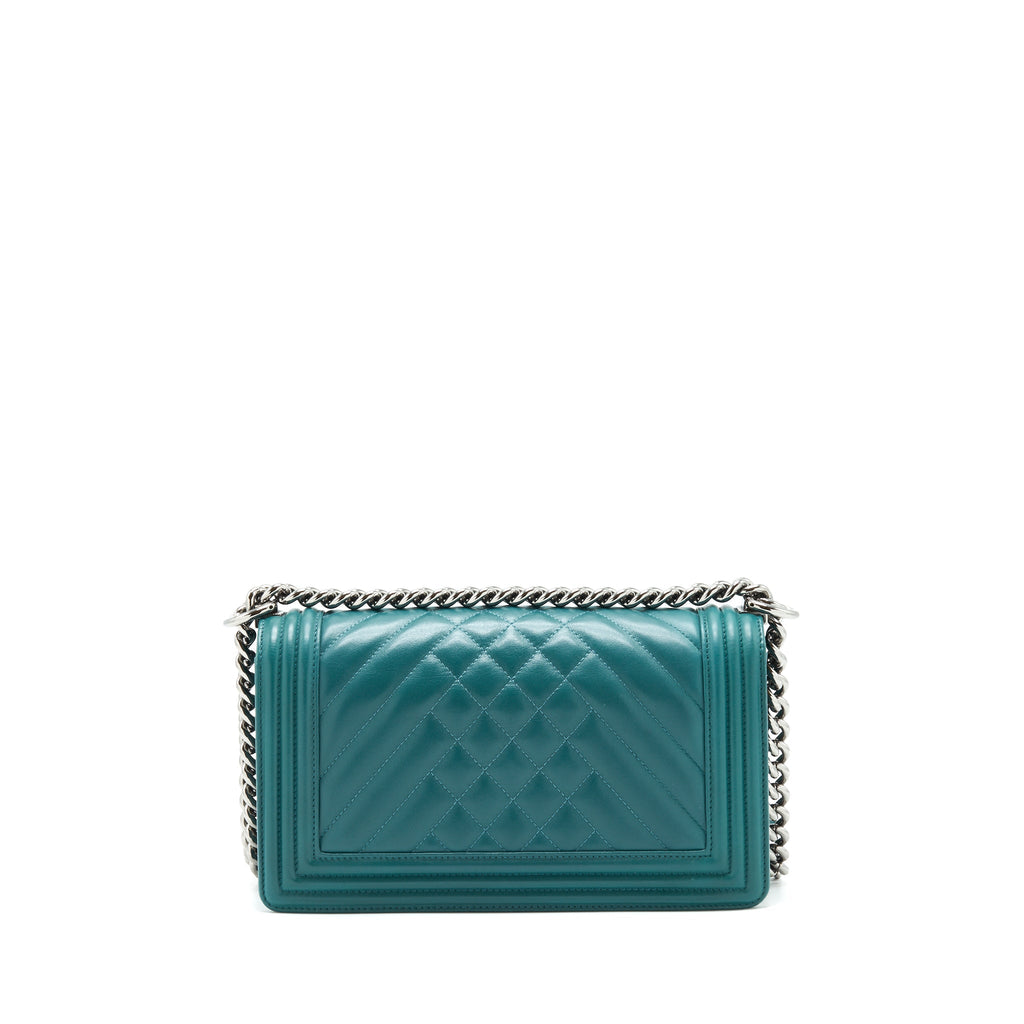 Chanel Medium Boy lambskin green