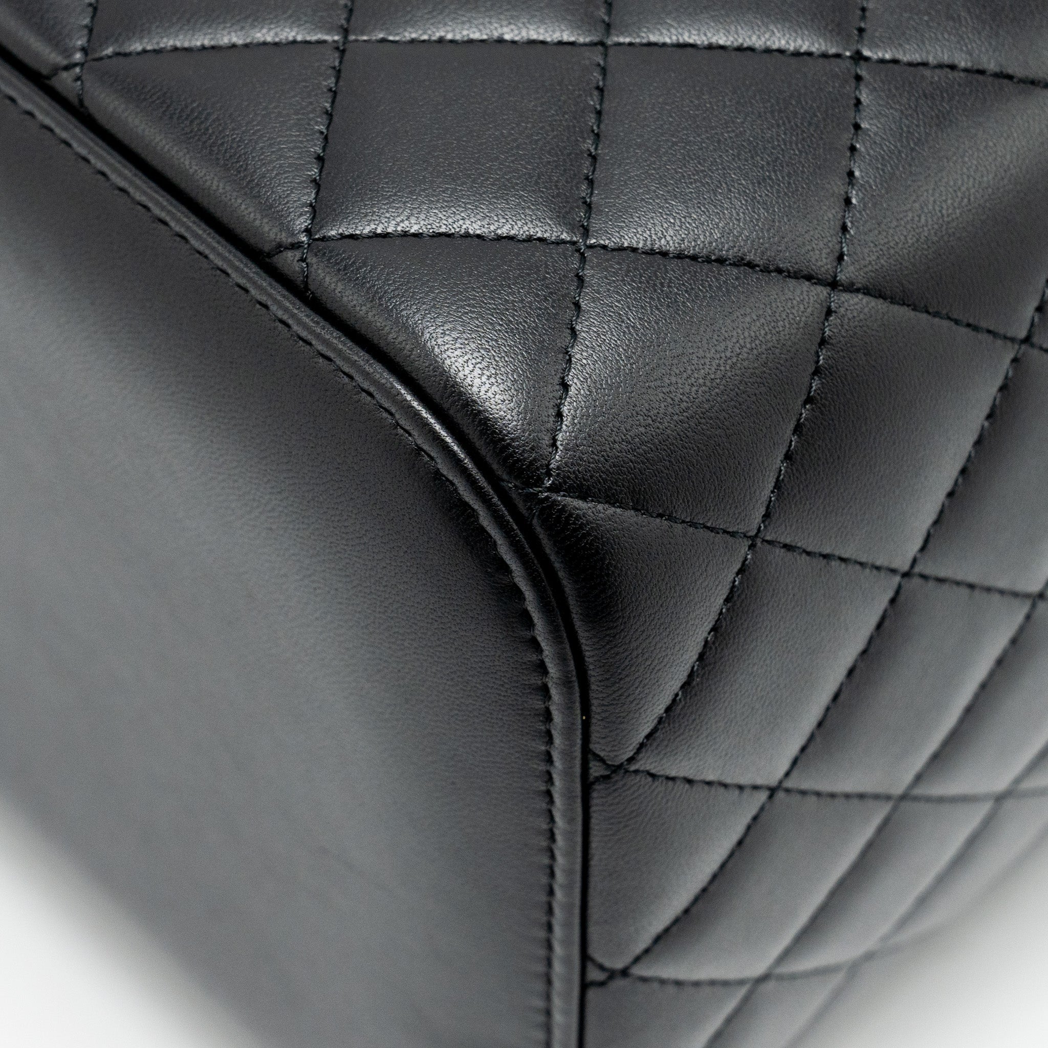 CHANEL Quilted Vanity Case Lambskin Black