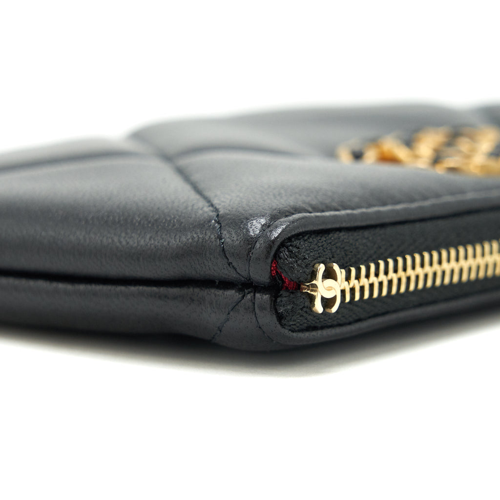 Chanel 19 Mini Pouch Lambskin Black