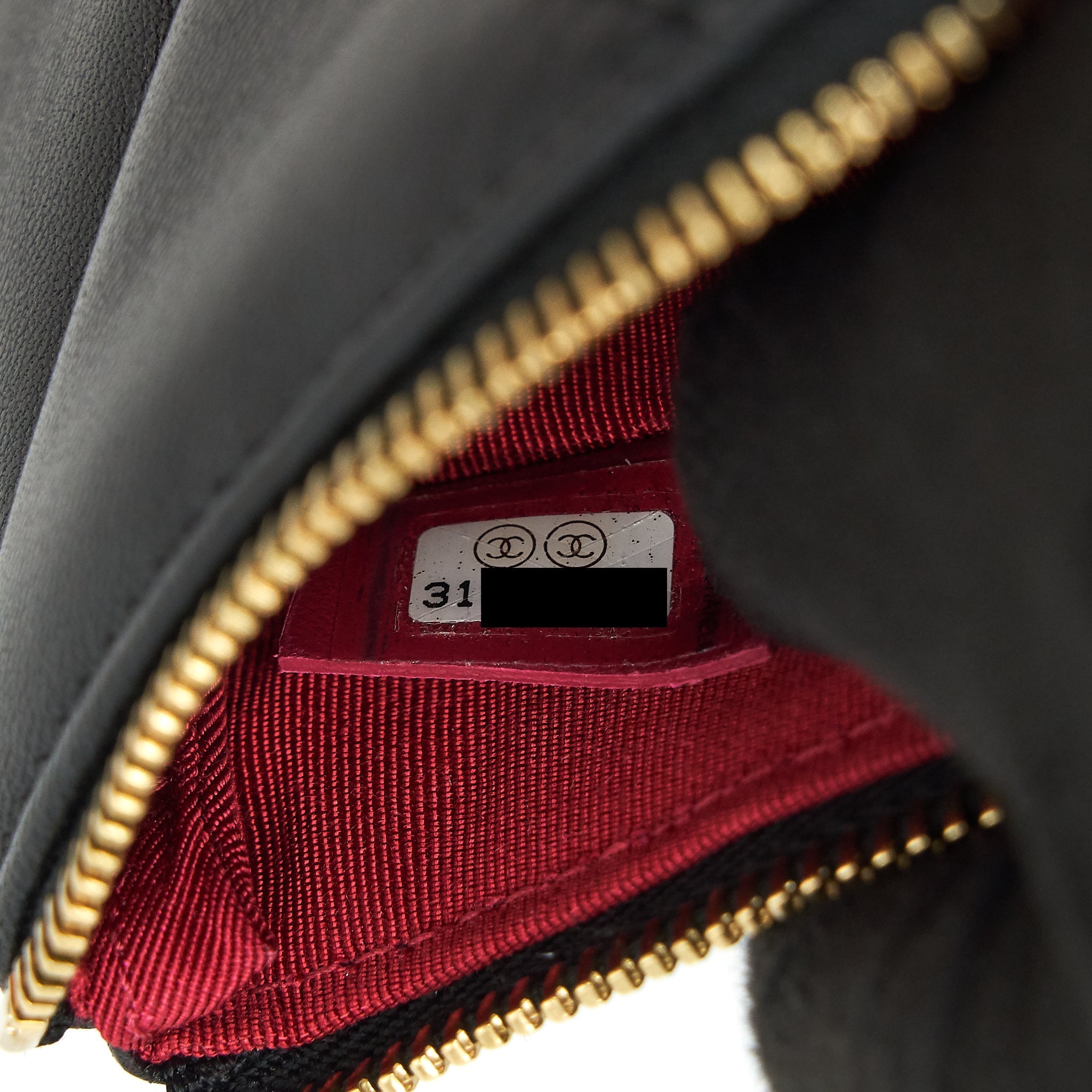 Chanel 19 Mini Pouch Lambskin Black
