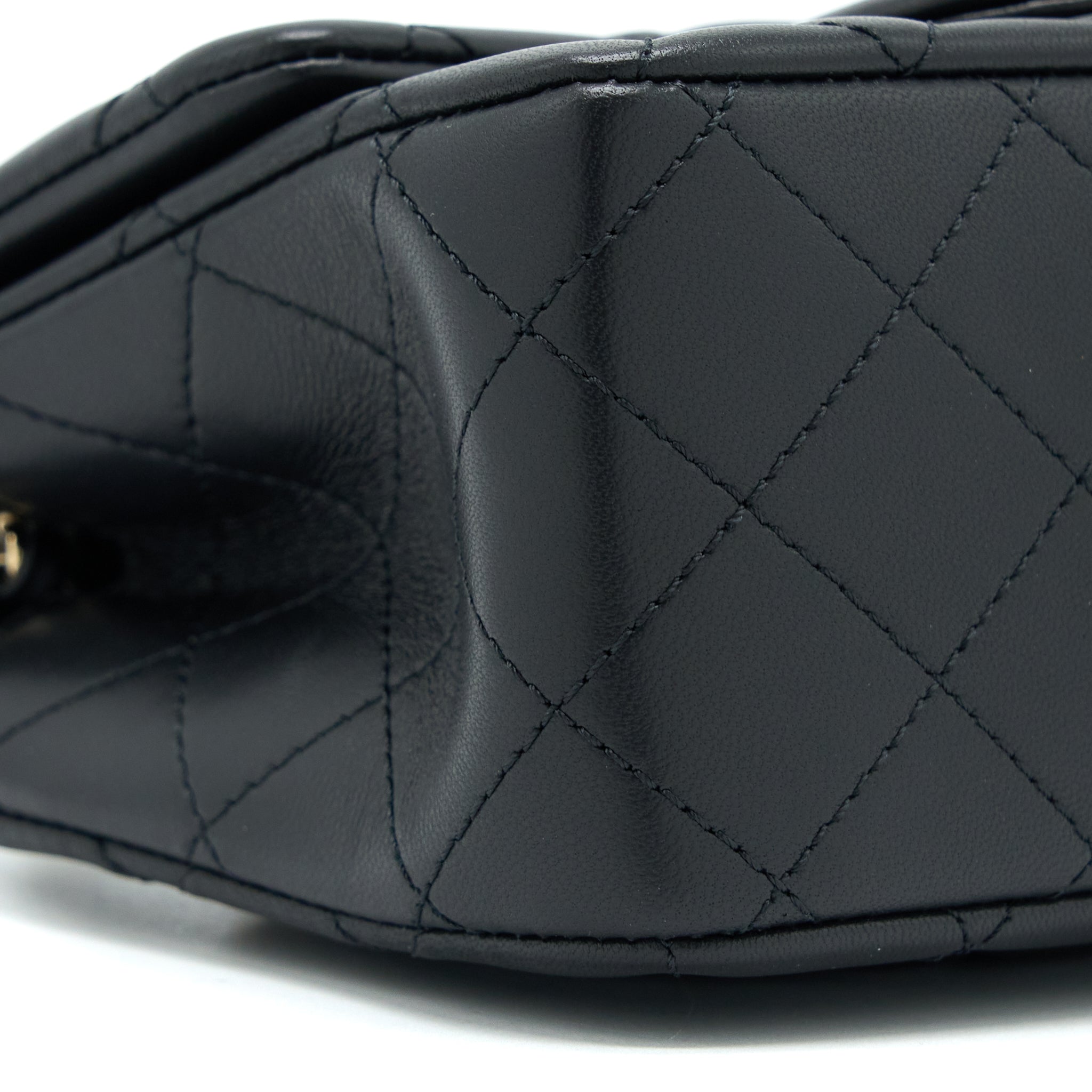 Chanel 23C Pearl Crush Mini Square Flap Bag Lambskin Black L (Microchip)