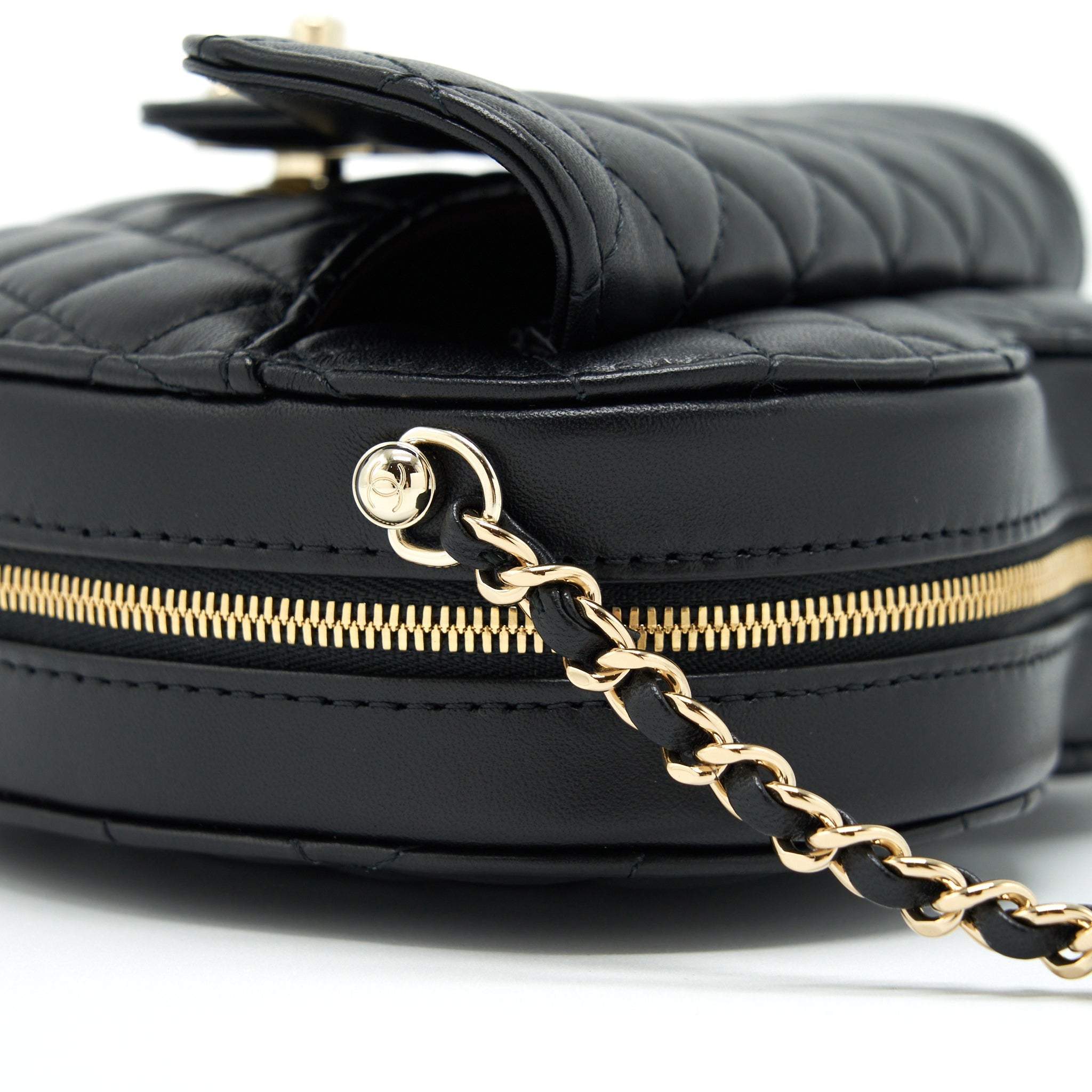 Chanel 22S Heart Bag Lambskin Black L