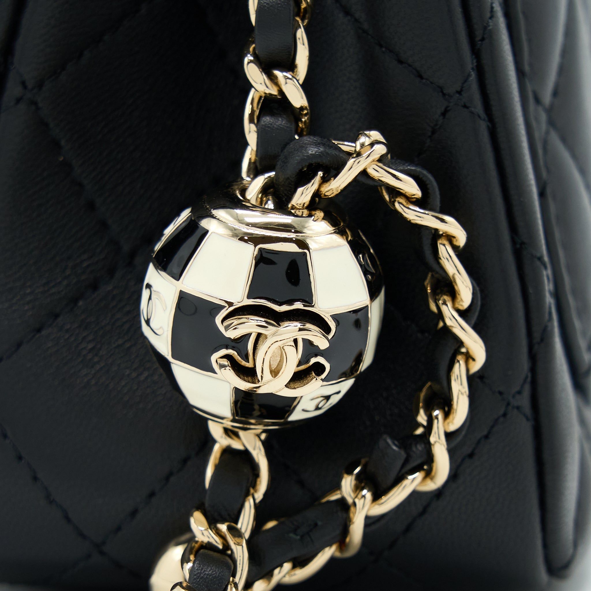 Chanel 23C Pearl Crush Mini Square Flap Bag Lambskin Black L (Microchip)