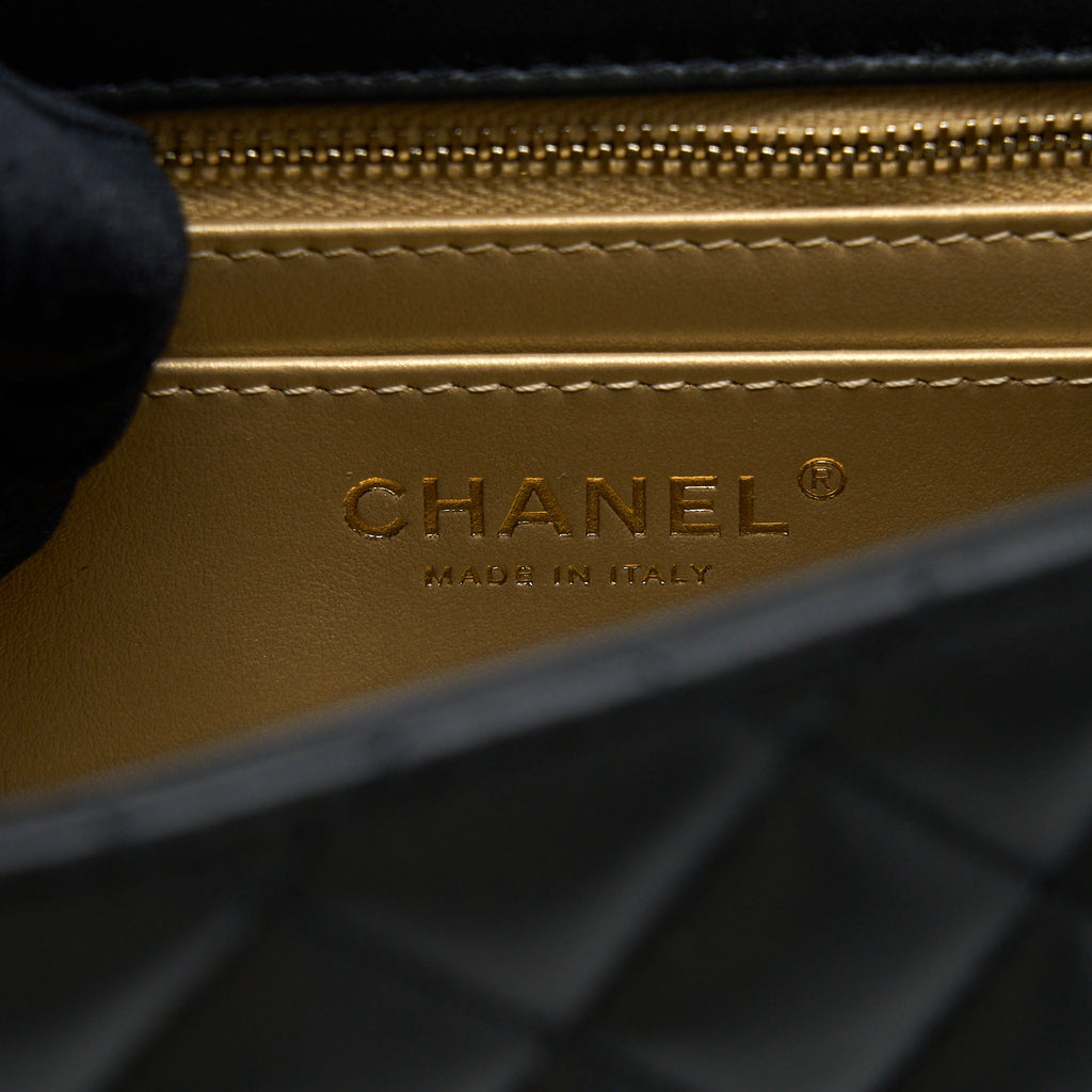 Chanel 23C Pearl Crush Mini Square Flap Bag Lambskin Black L (Microchip)
