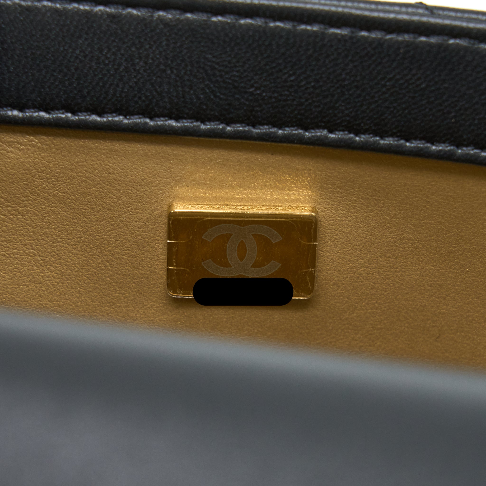 Chanel 23C Pearl Crush Mini Square Flap Bag Lambskin Black L (Microchip)