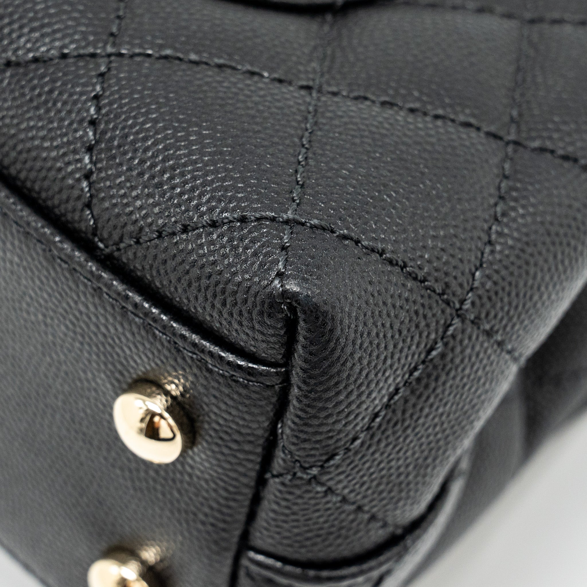 Chanel Mini Coco Handle Caviar Black L (Microchip)