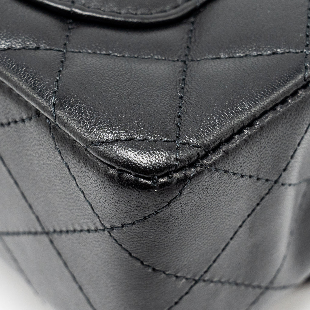 Chanel mini rectangular flap bag lambskin black L (Microchip)