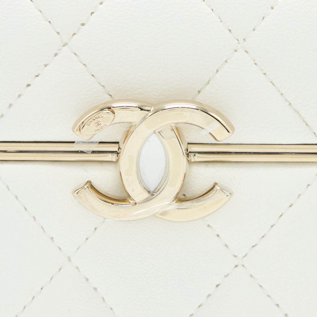 Chanel 22P Quilted Mini Box Vanity With Chain Lambskin White L