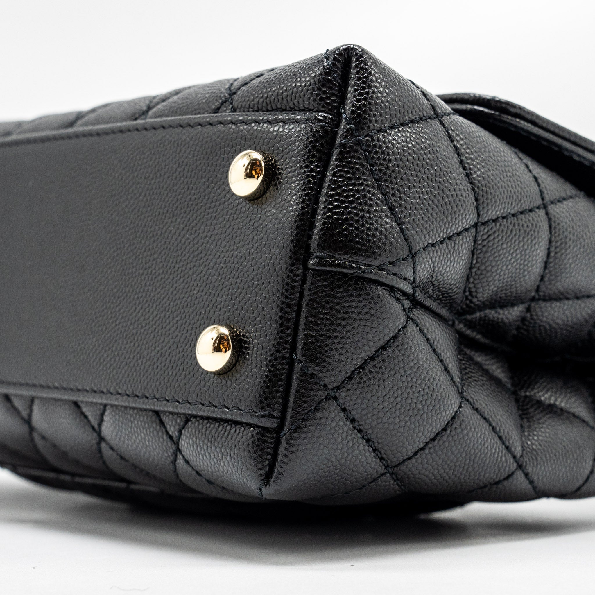 Chanel SMALL COCO HANDLE CAVIAR black L (microchip)