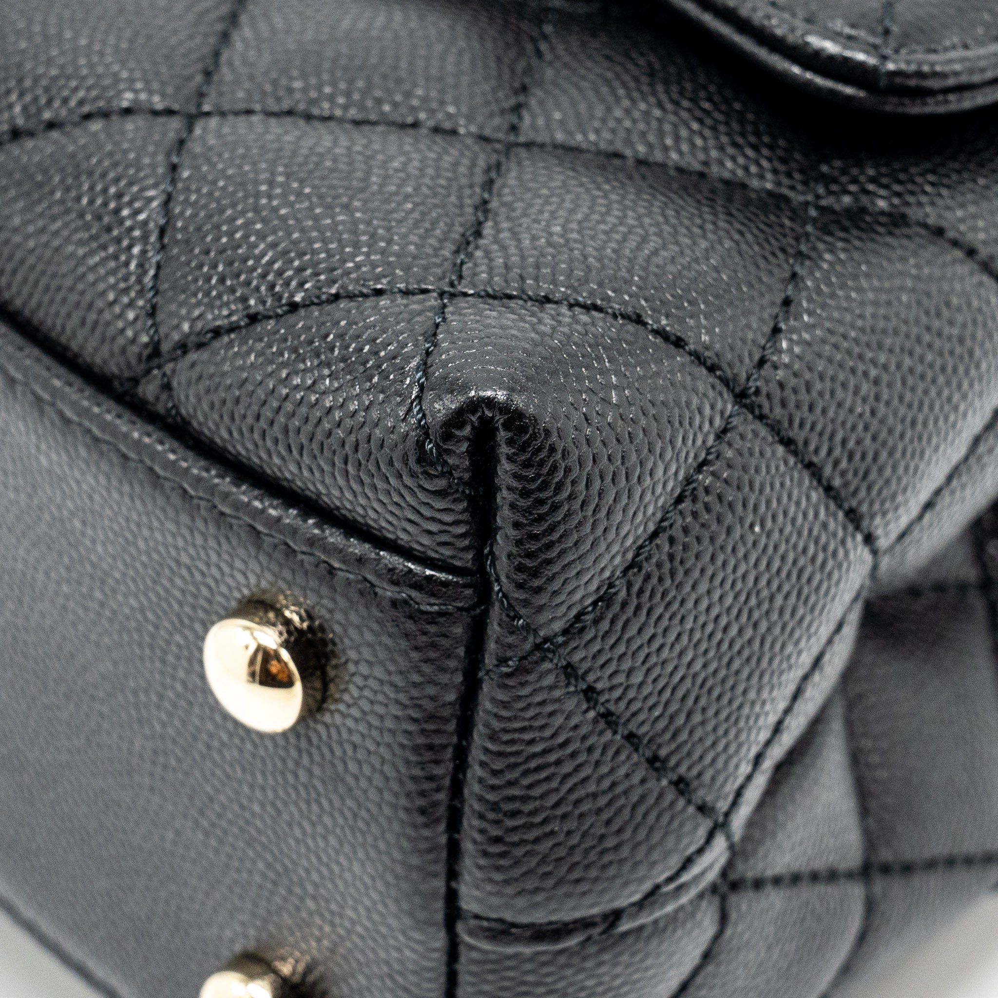 Chanel SMALL COCO HANDLE CAVIAR black L (microchip)