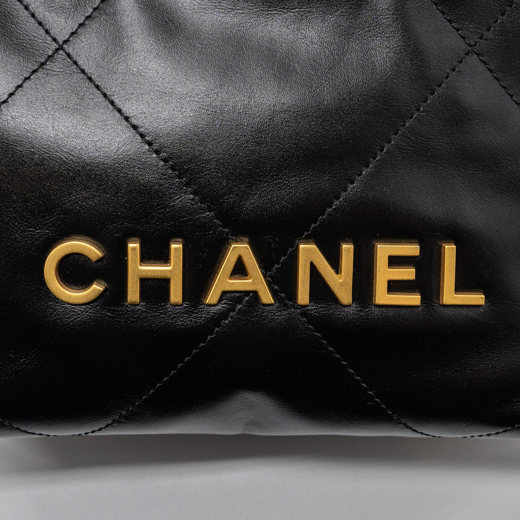 Chanel Mini 22 Bag Shiny Calfskin Black  (microchip)