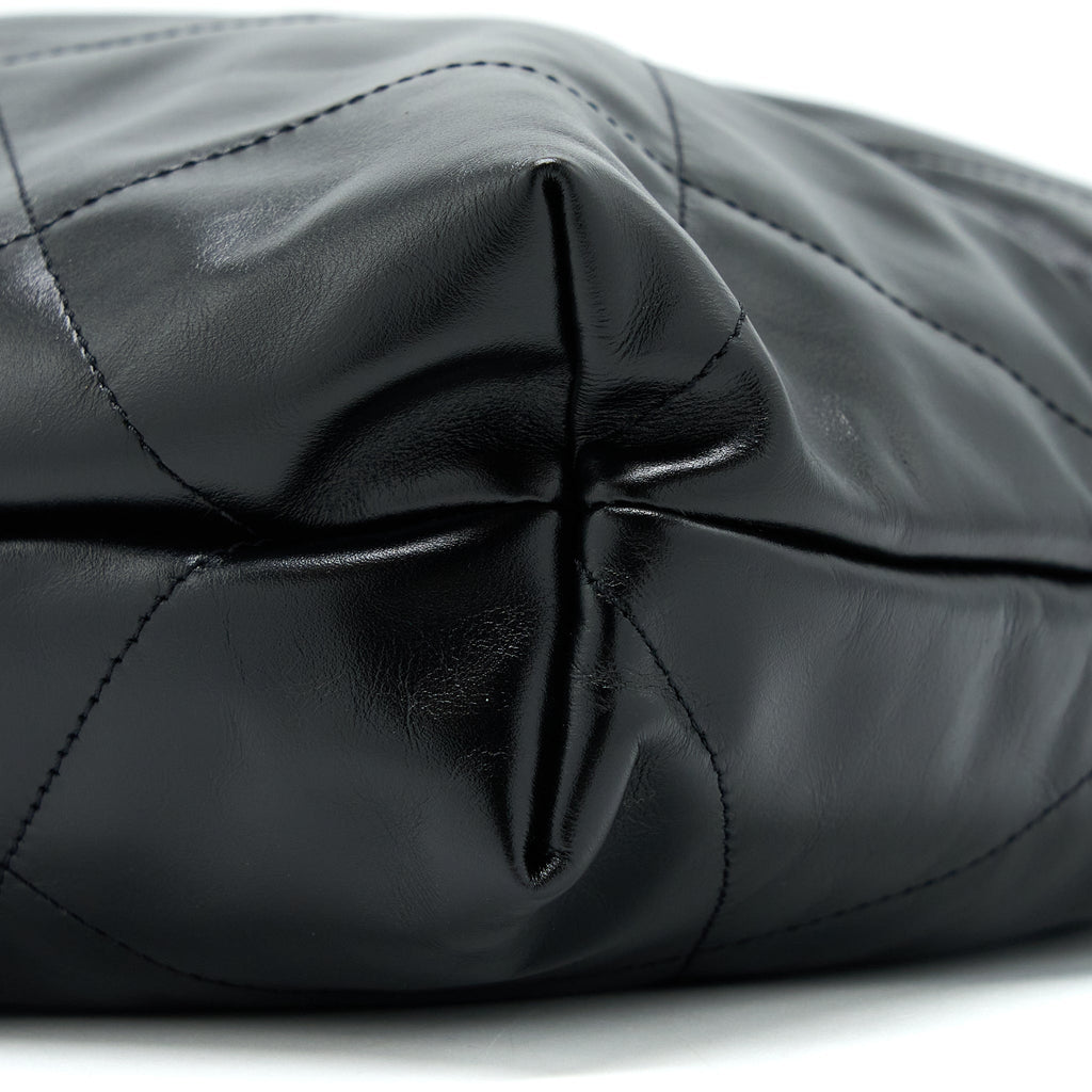 Chanel Medium 22 Bag Shiny Calfskin Black  (Microchip)