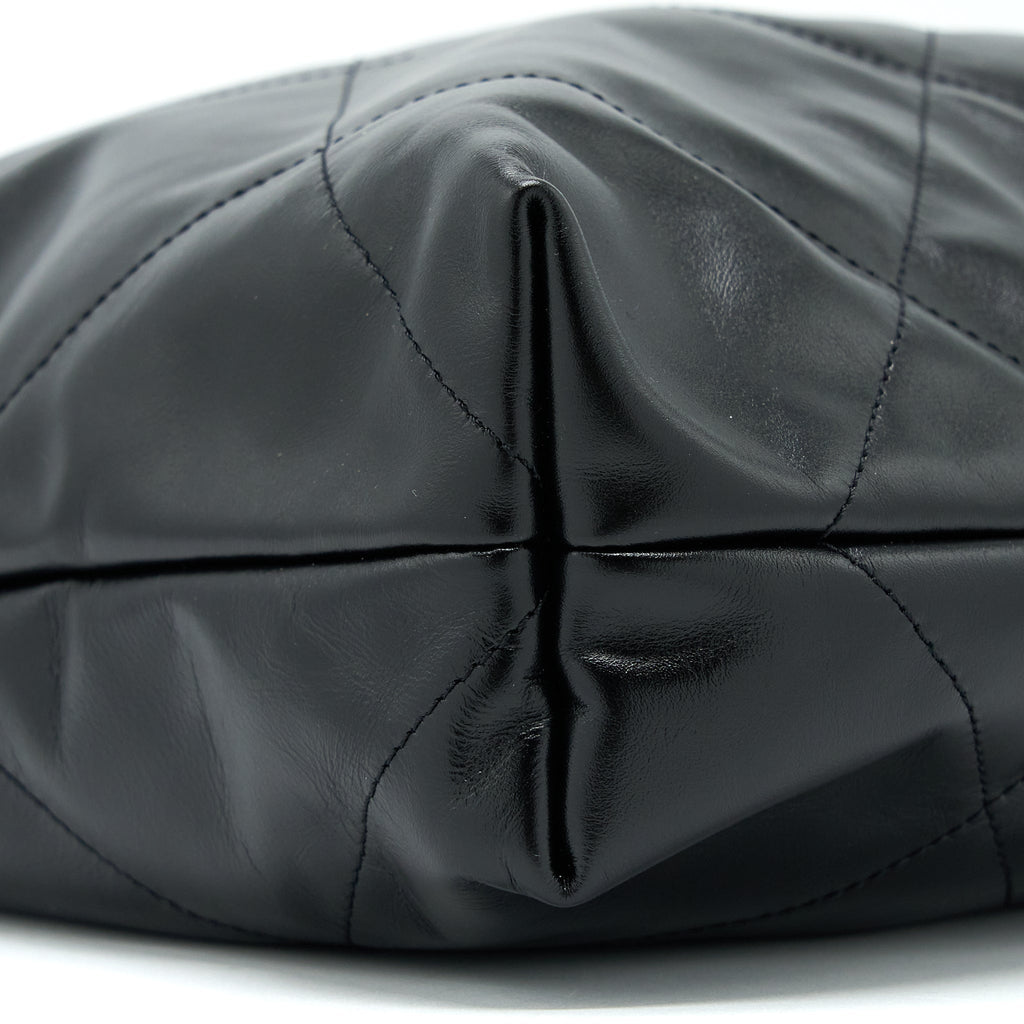 Chanel Medium 22 Bag Shiny Calfskin Black  (Microchip)