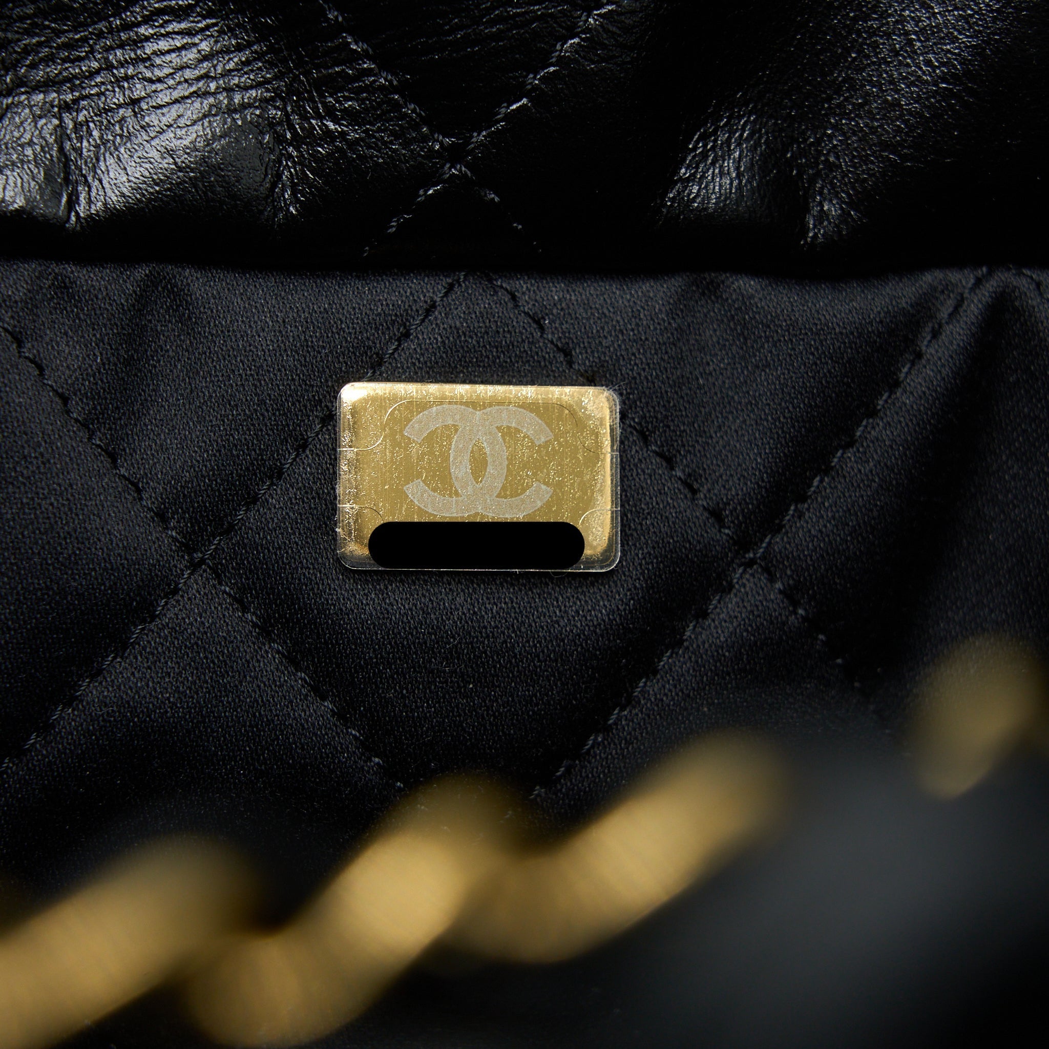 Chanel Medium 22 Bag Shiny Calfskin Black  (Microchip)