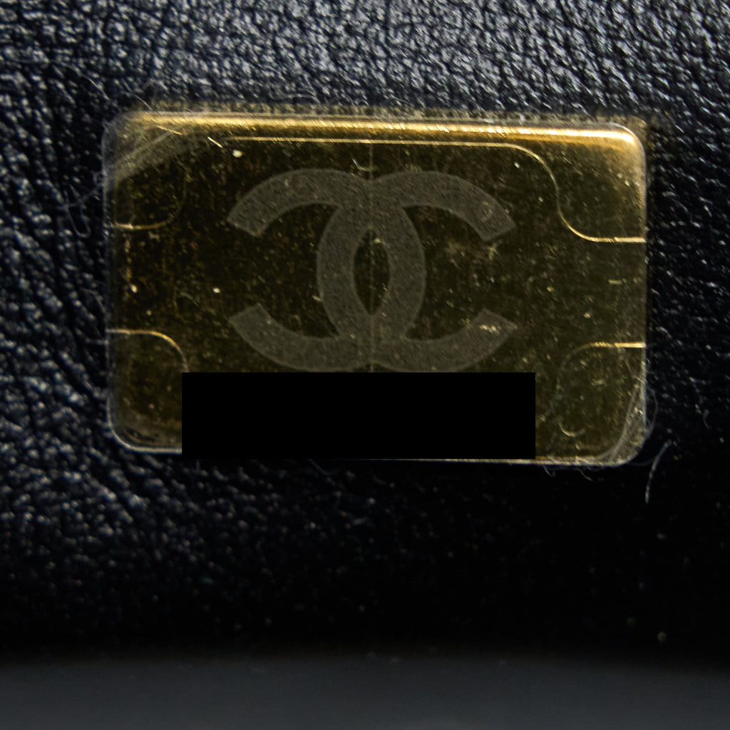 Chanel 22S Mini Bucket Bag Caviar Black L (Microchip)