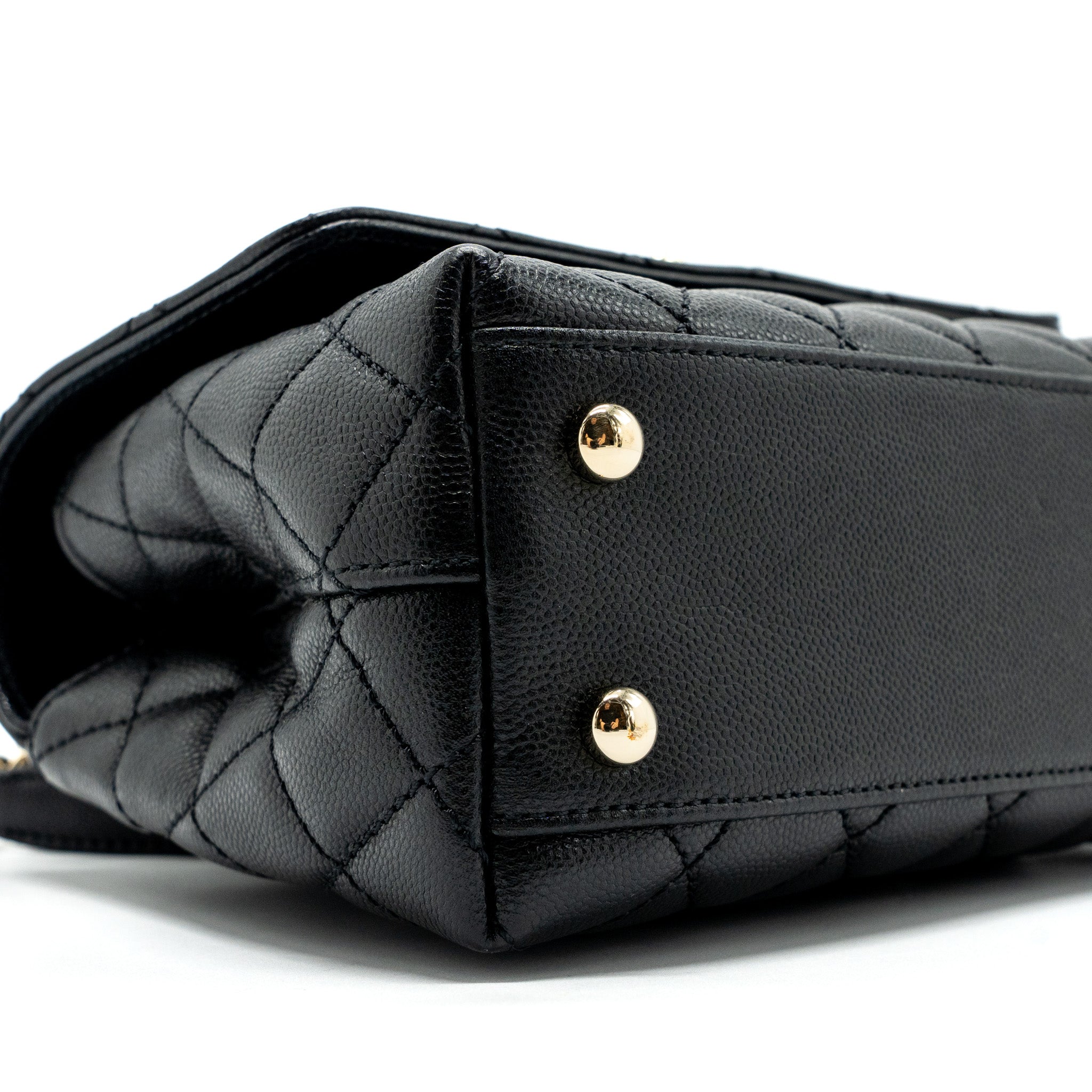 Chanel small coco handle caviar black L (microchip)
