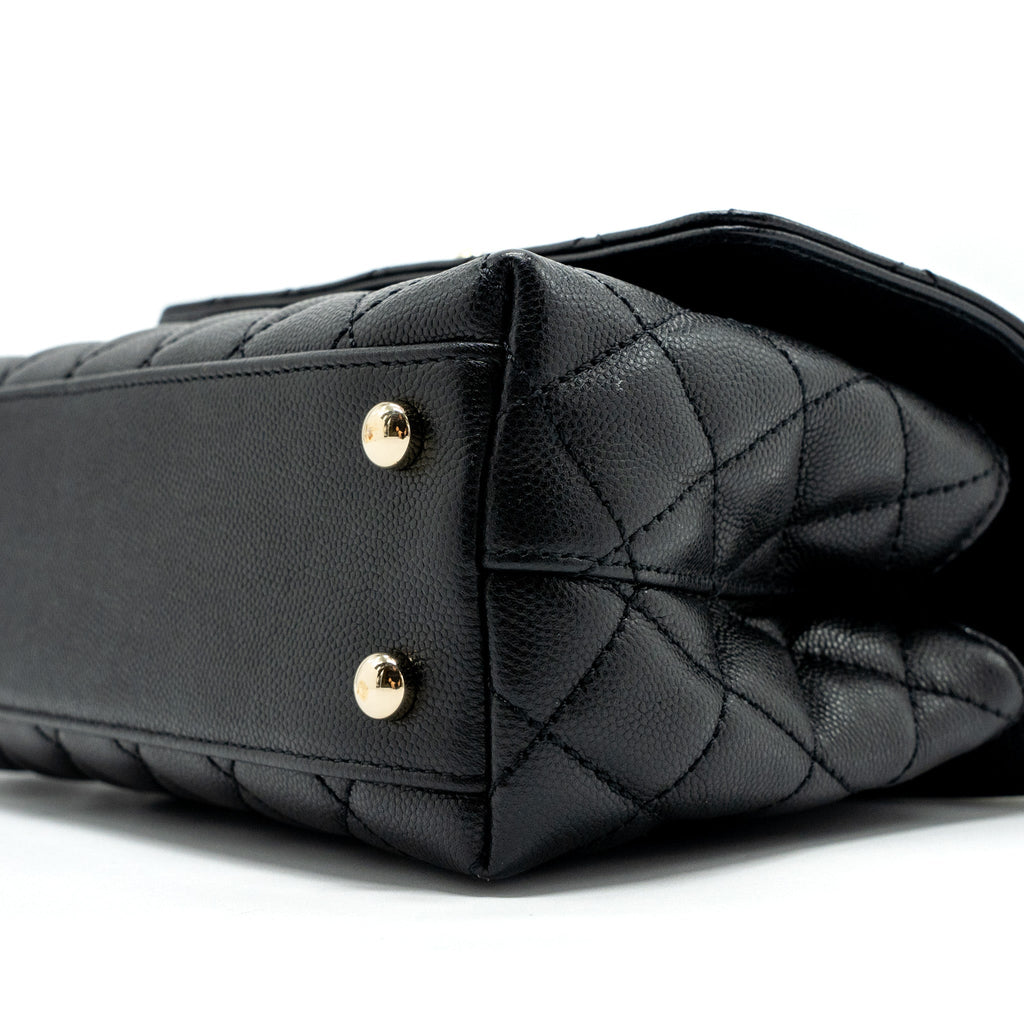 Chanel small coco handle caviar black L (microchip)