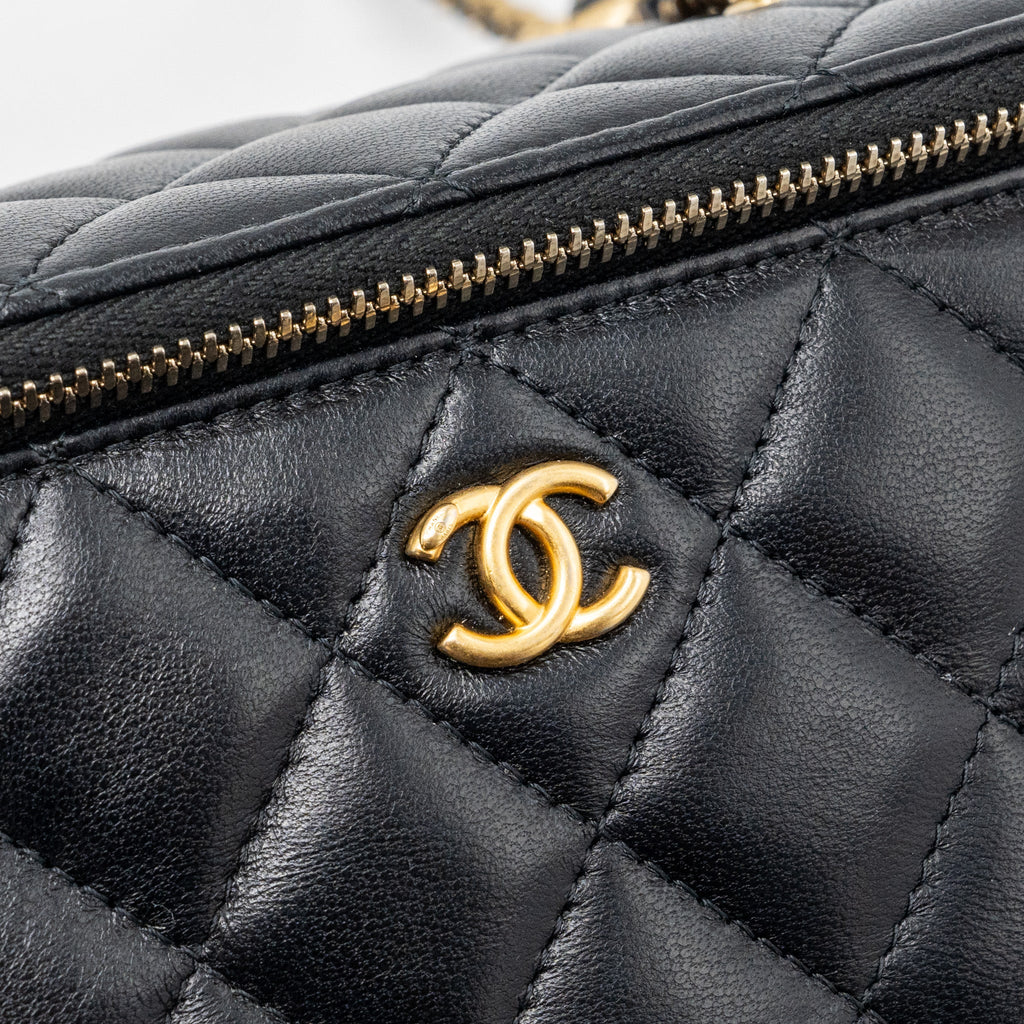Chanel Pearl Crush Long Vanity Case Lambskin Black